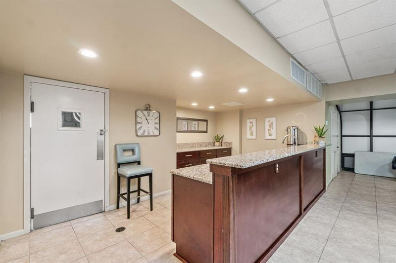 Island Club - Residential