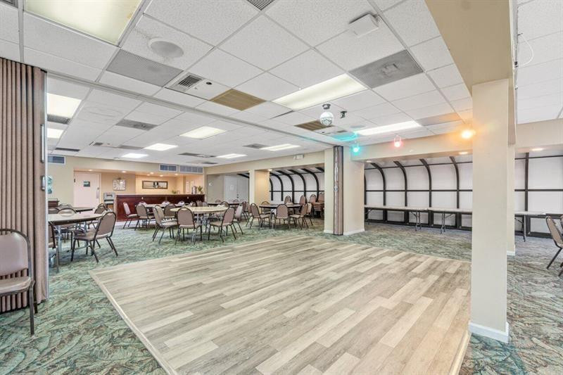 Island Club - Residential