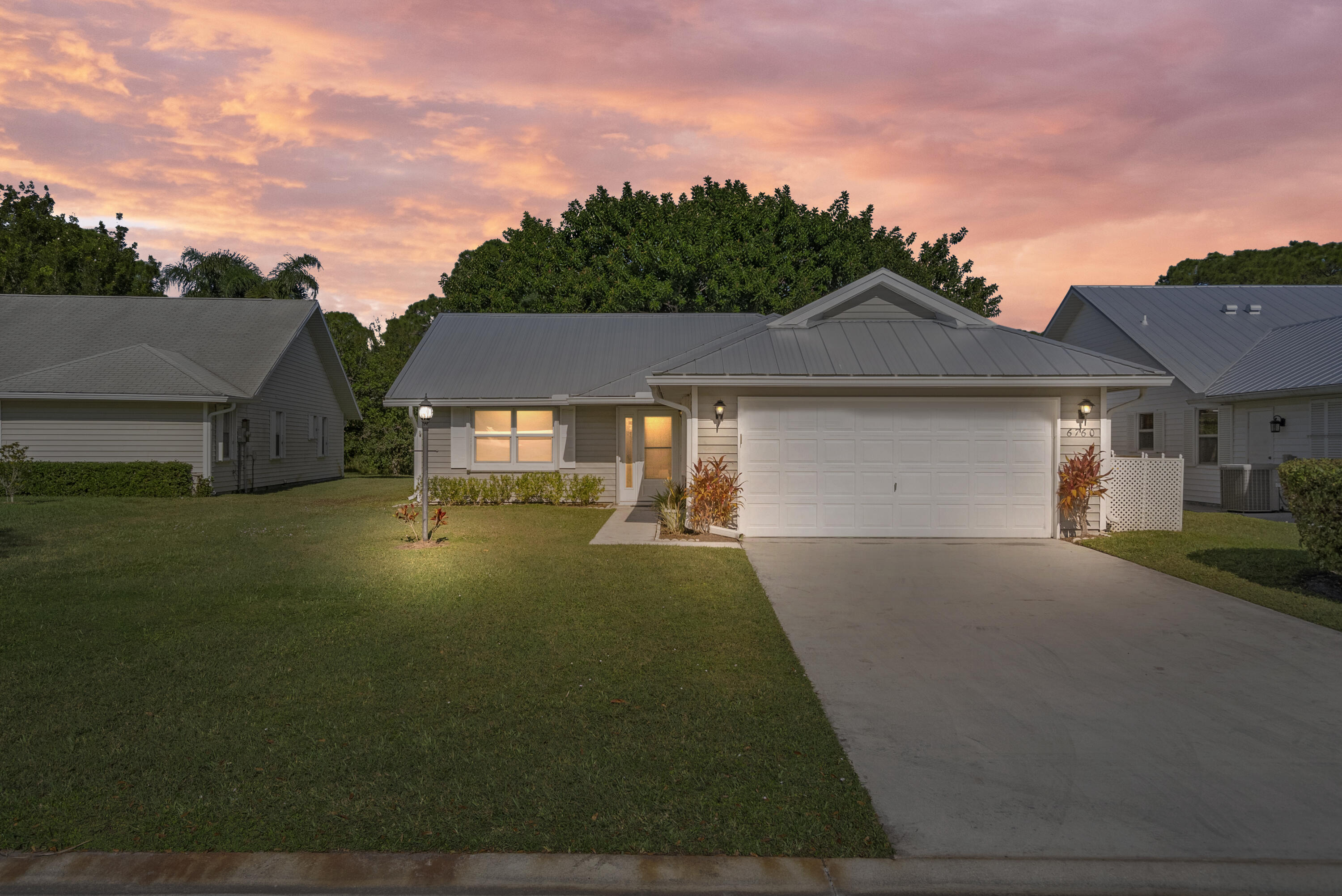 6760 SE Lillian Court