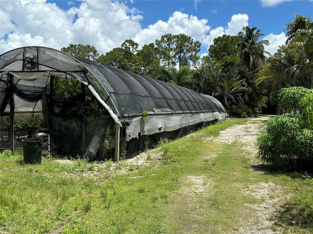 Acreage & Unrec - Land