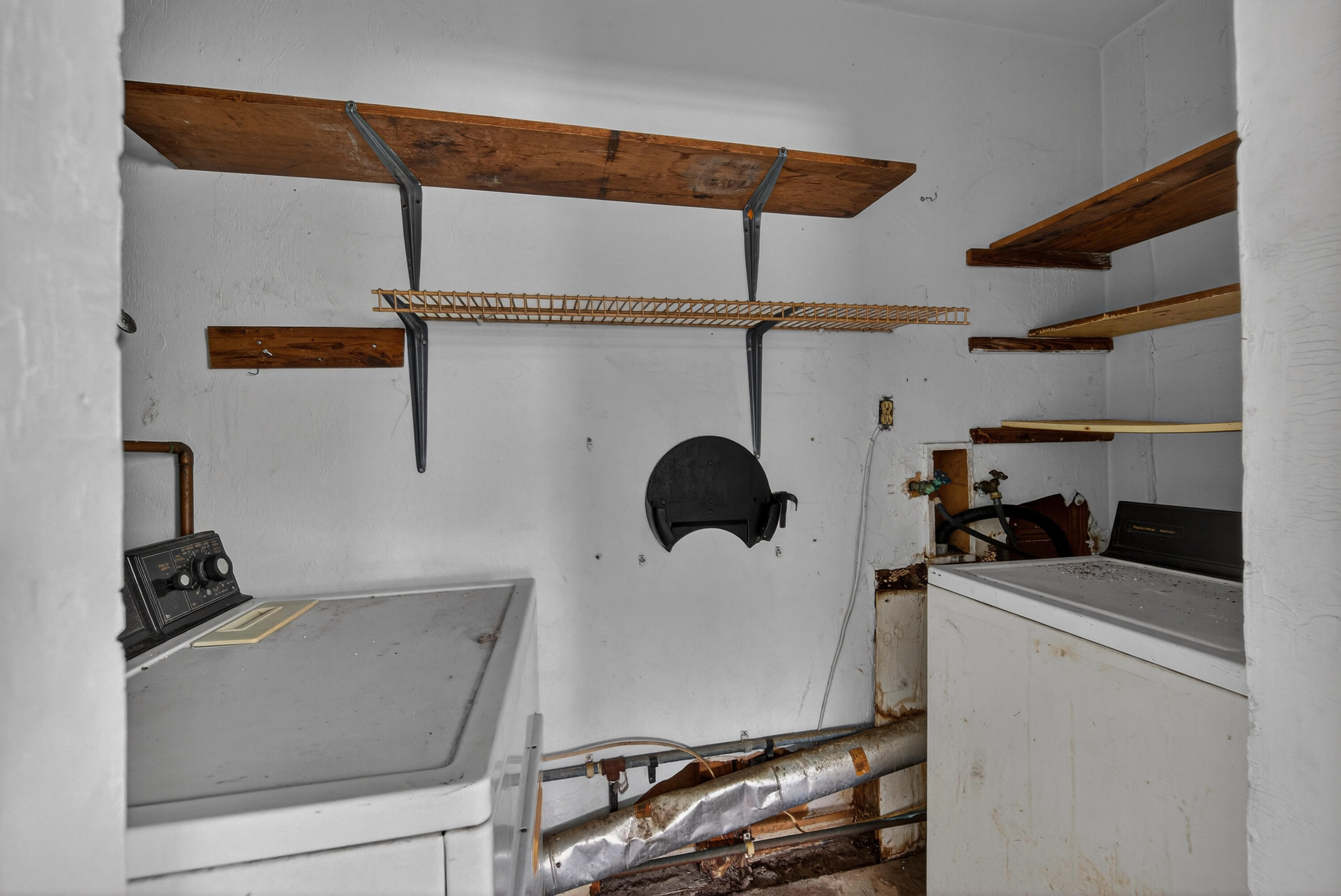 CRESTVIEW - Residential