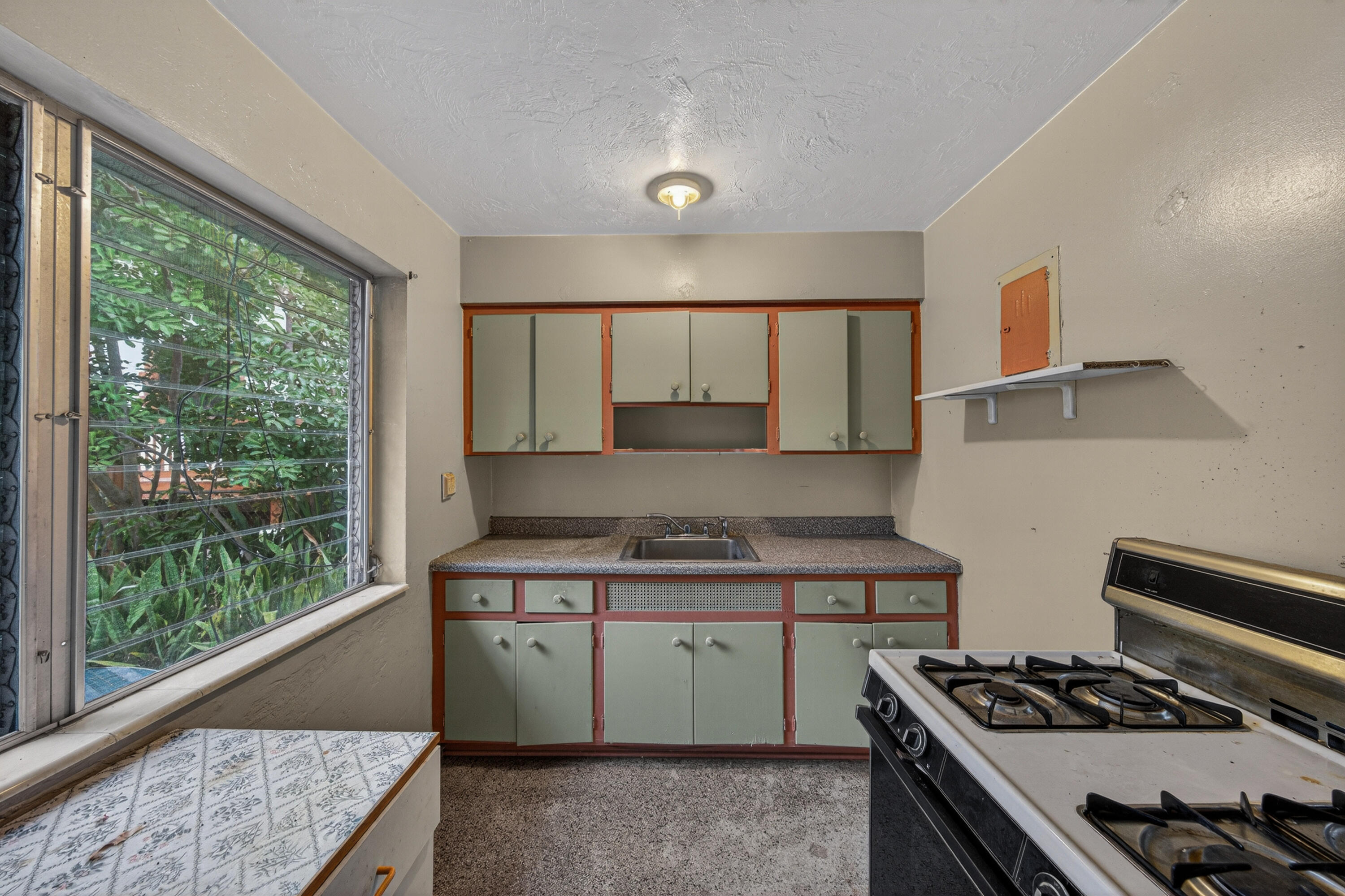 CRESTVIEW - Residential