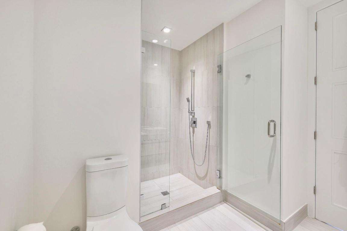 TOWER 155 CONDO - Residential