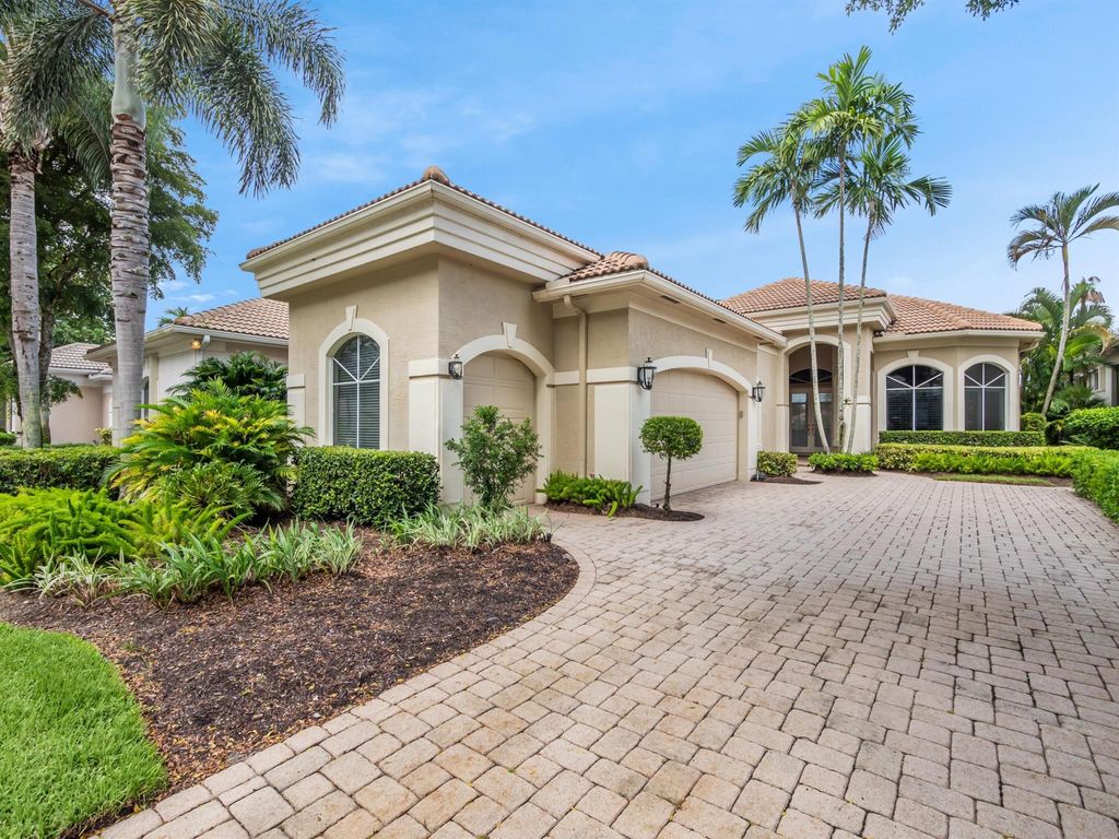 Photo of 103 Island Cove Way, Palm Beach Gardens, FL 33418 (MLS # R10921146)