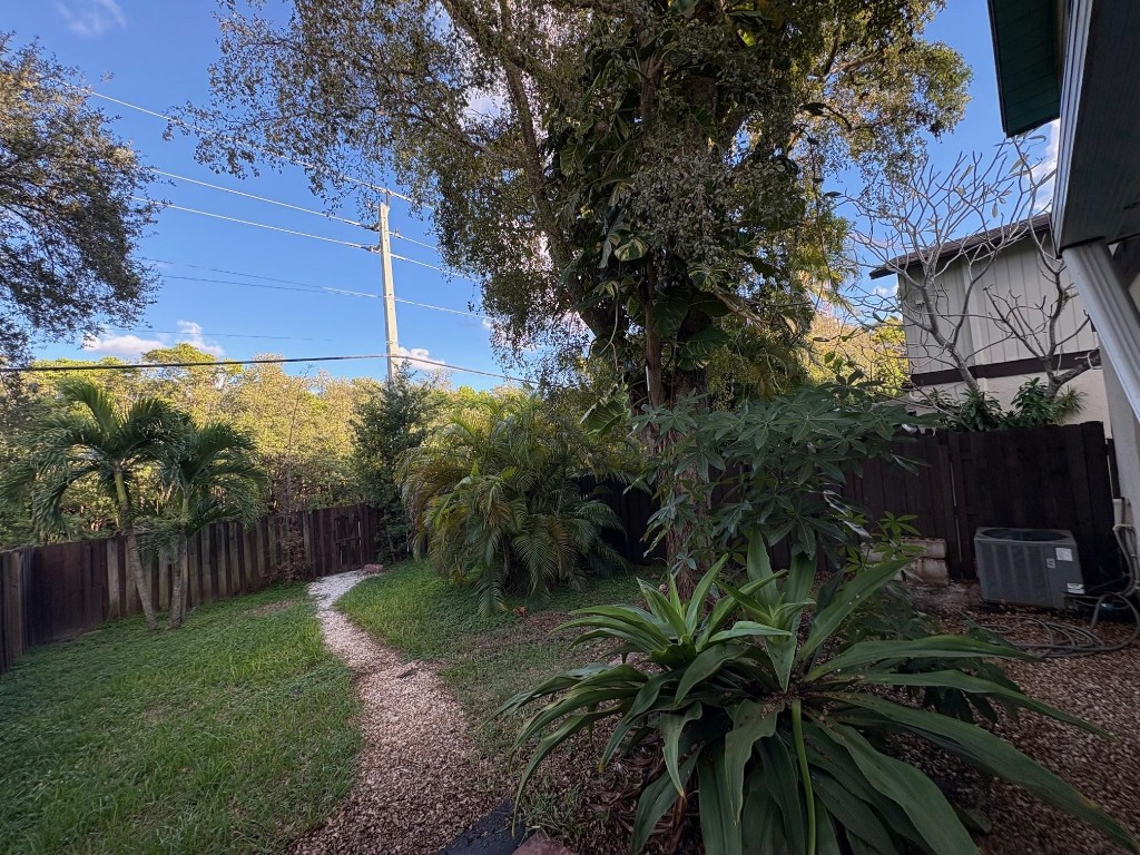 Edgewater Oaks - Dania - Residential Lease