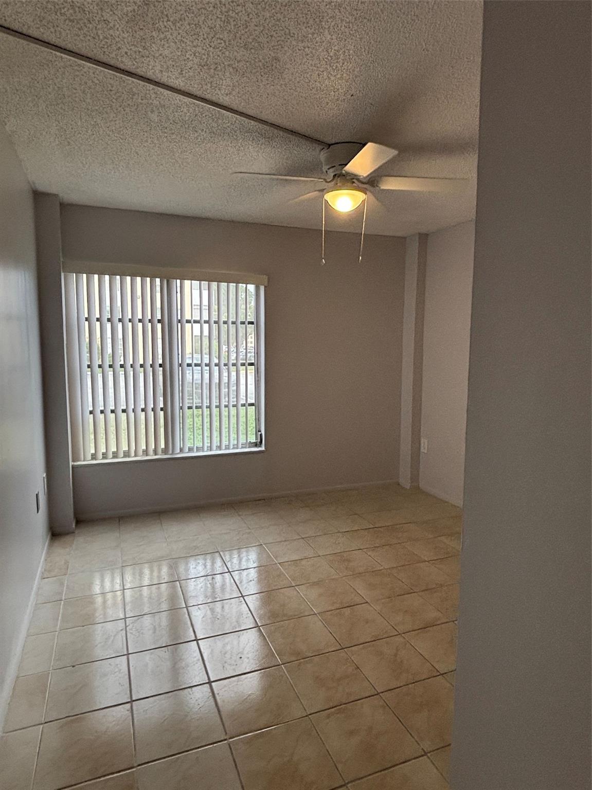 The Manors Of Inverrary I - Residential Lease