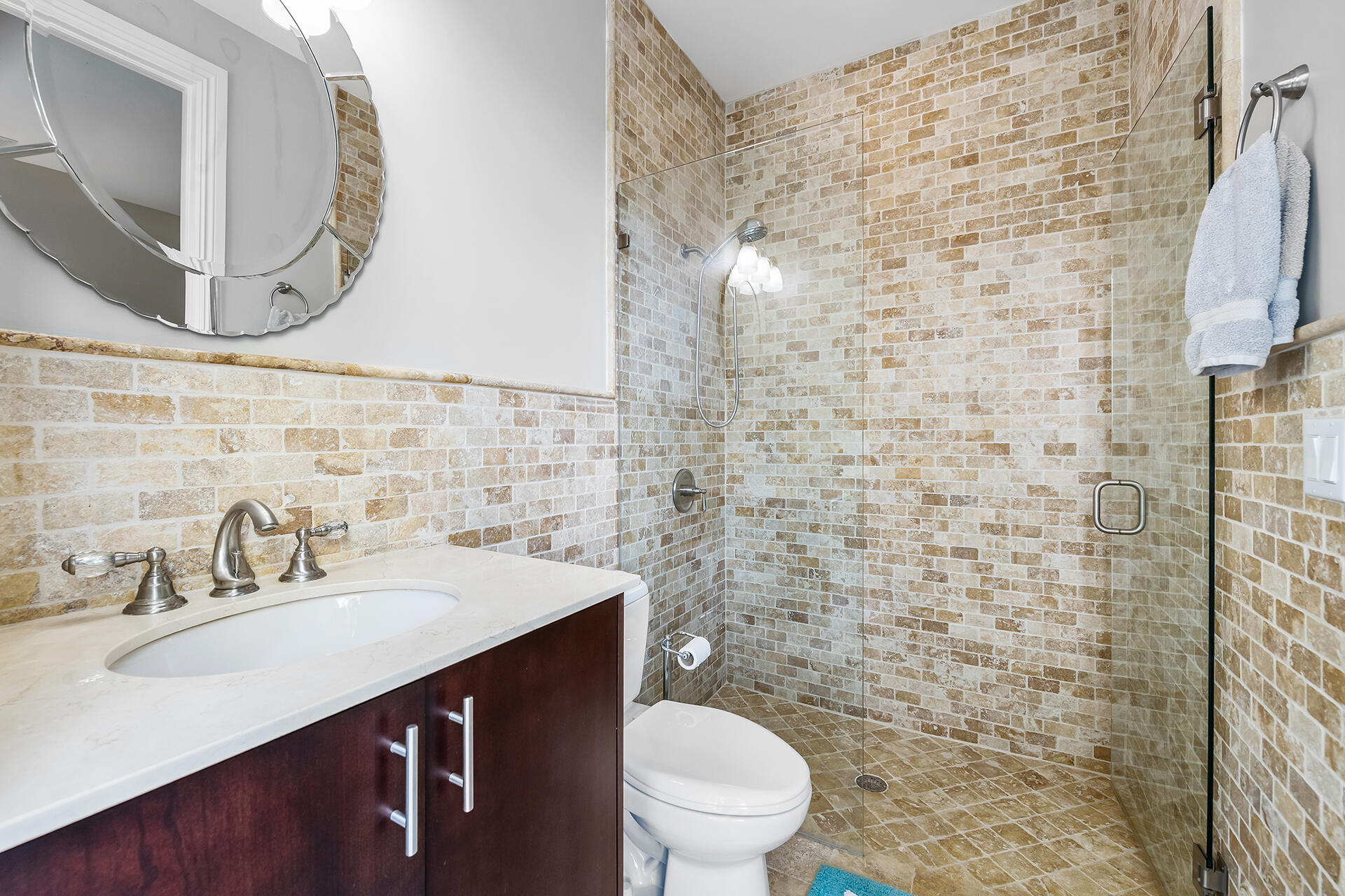 CARIBBEAN KEYS - Residential