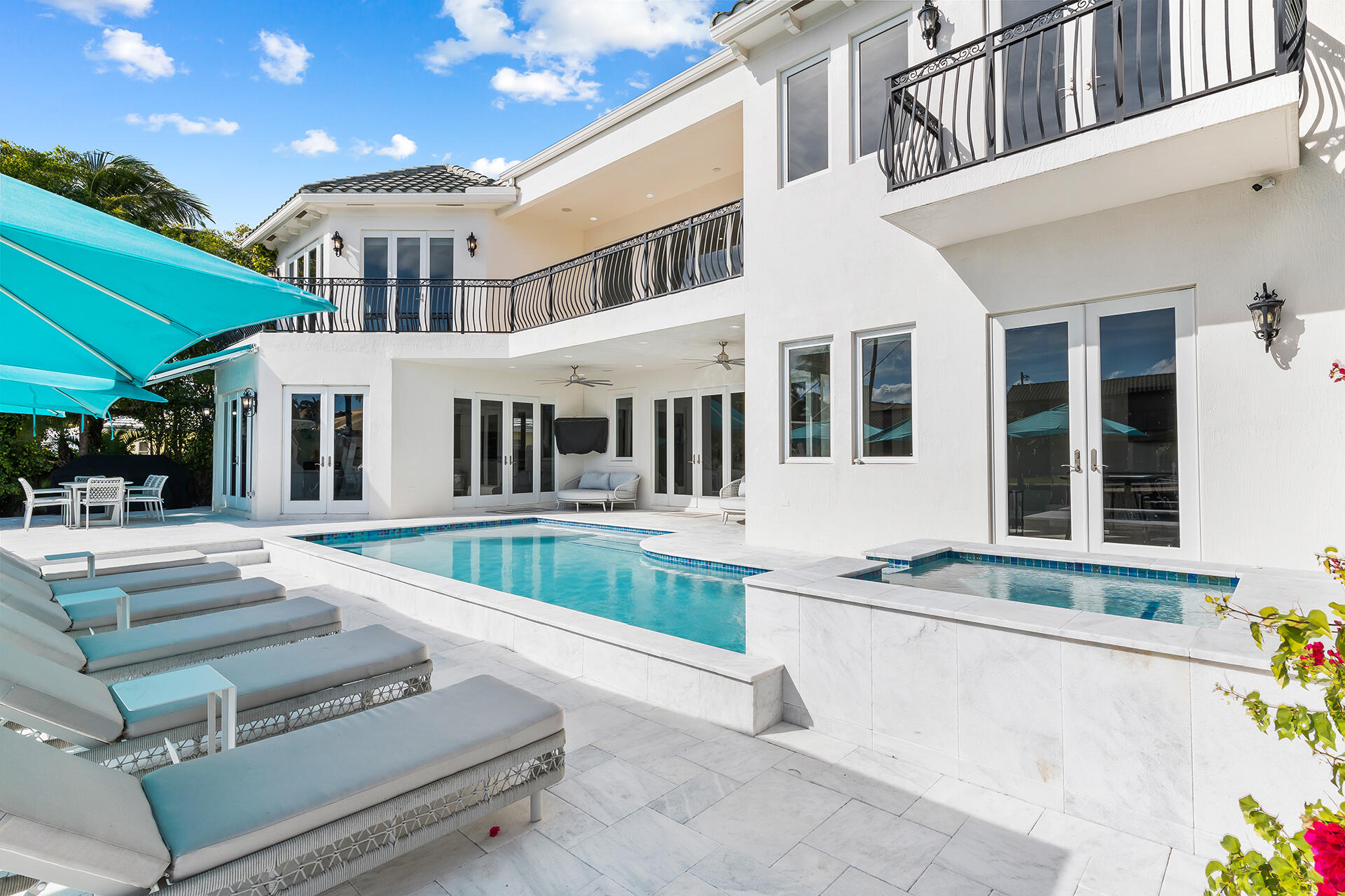 CARIBBEAN KEYS - Residential