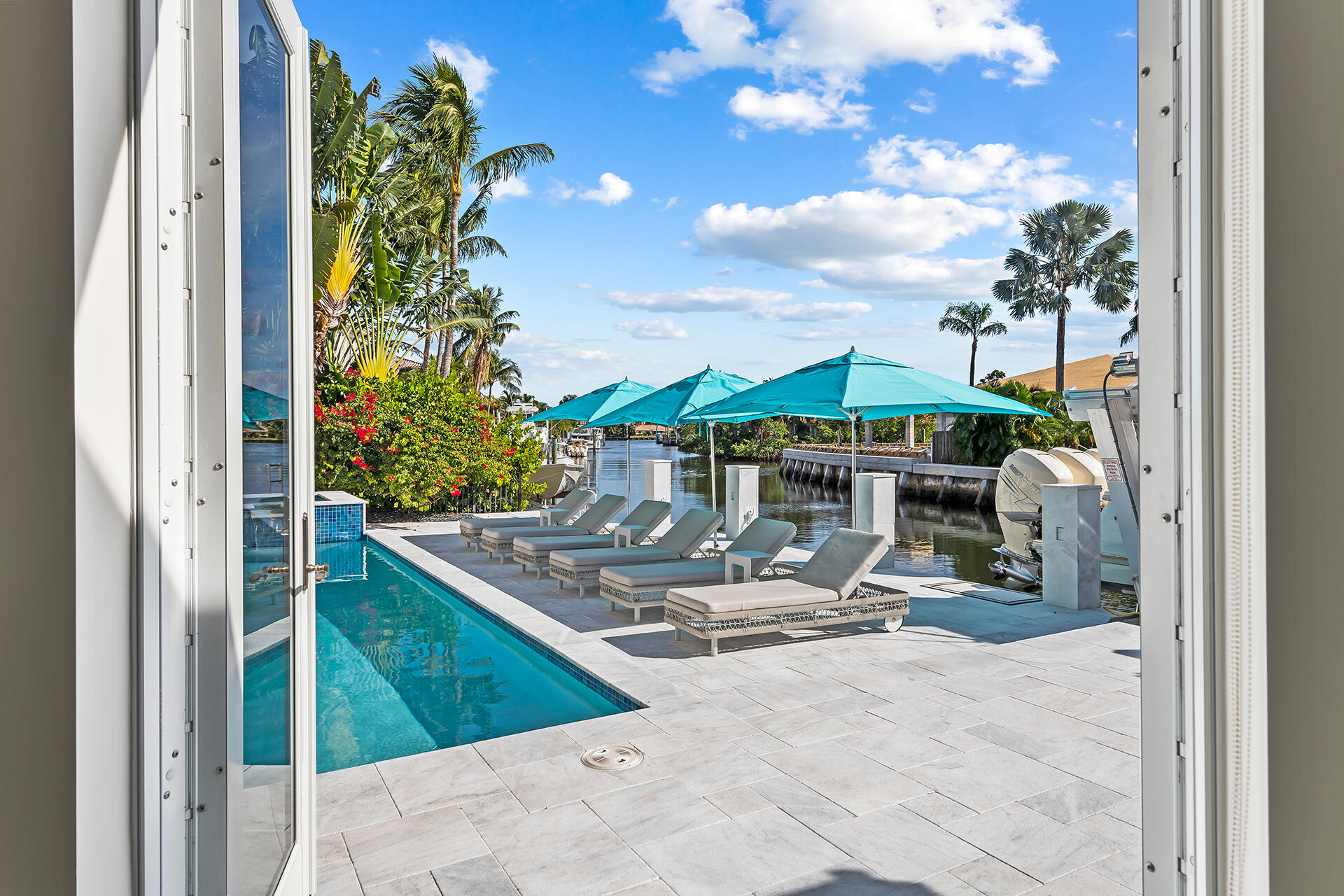 CARIBBEAN KEYS - Residential