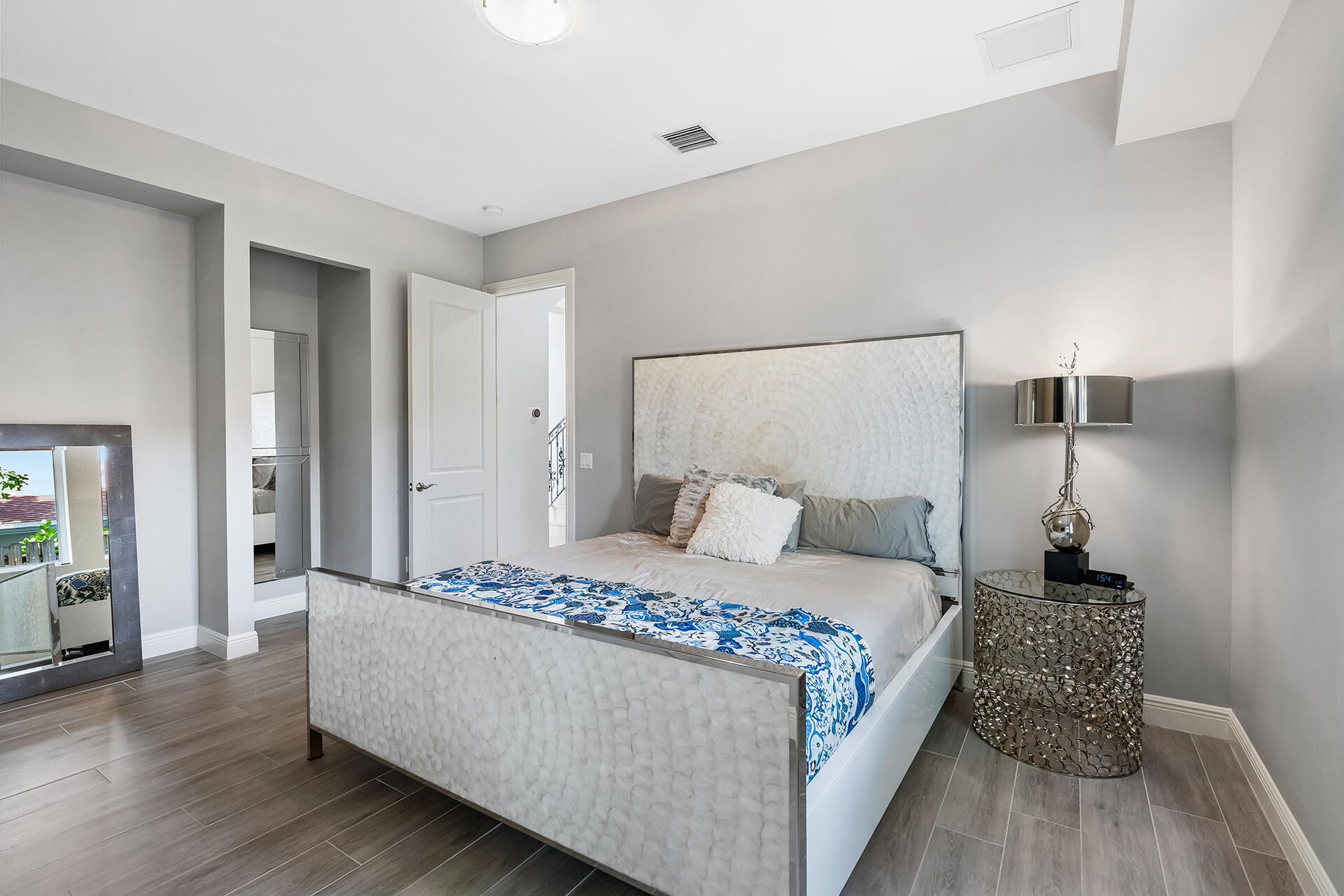 CARIBBEAN KEYS - Residential