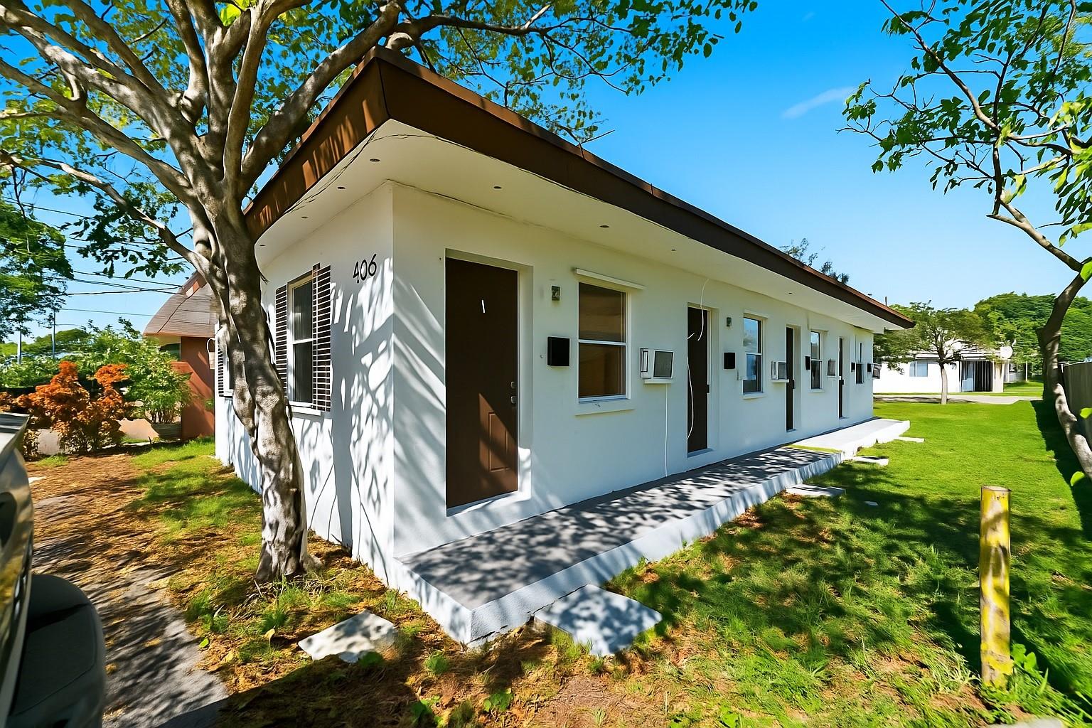 OCEAN PARK - Residential Lease