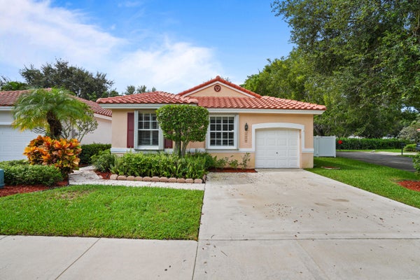 15298 SW 49TH ST, DAVIE, FL 33331 - Image 9a2c37cdb3d90a56a7f91c8984da71cd/2285149140
