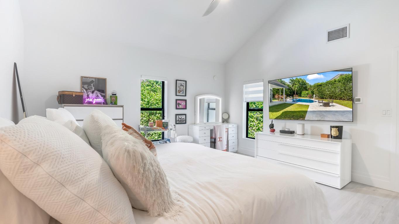 SANCTUARY - Residential