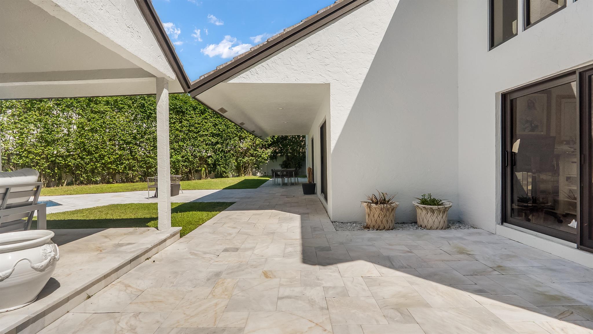 SANCTUARY - Residential