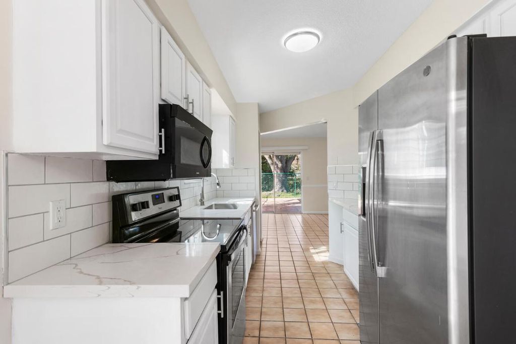 Photo of 18321 Jupiter Landings Drive, Jupiter, FL 33458 (MLS # R10926957)