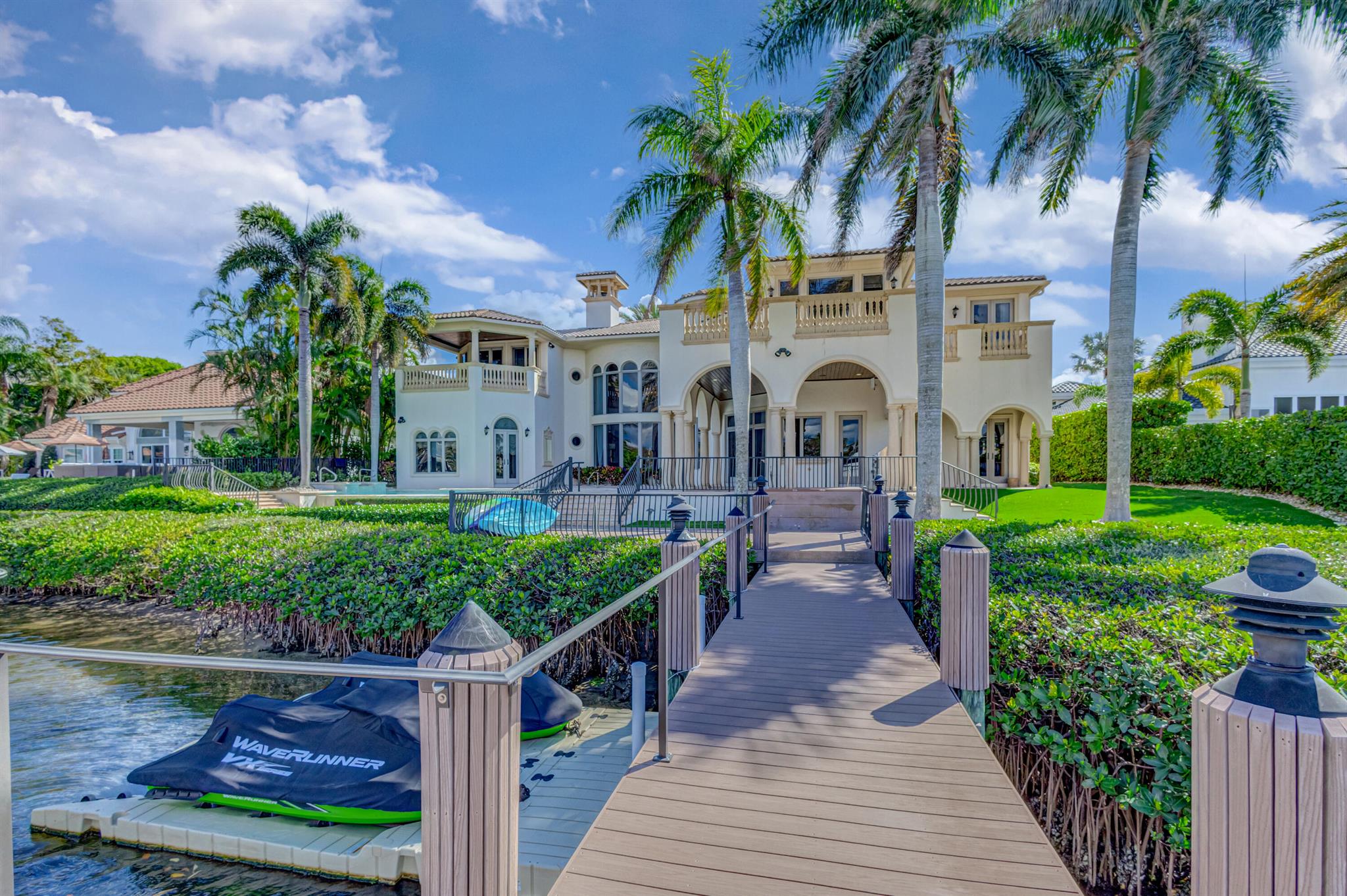 ADMIRALS COVE - Residential