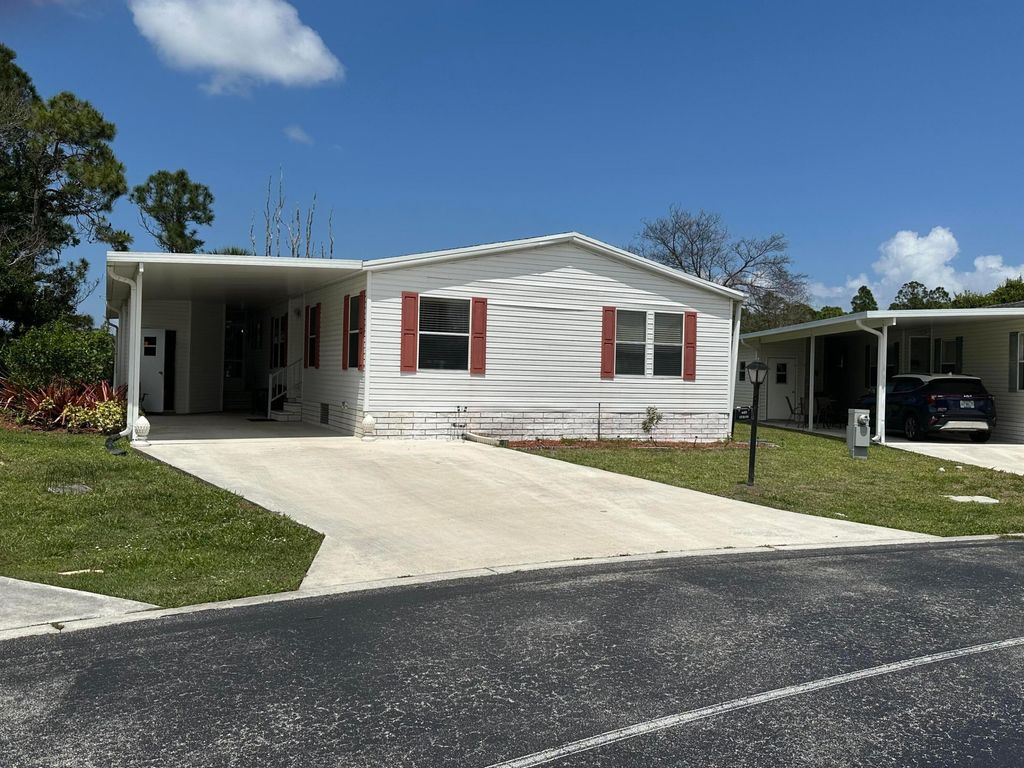 Photo of 4453 Heartwood Trail, Stuart, FL 34997 (MLS # B26022386)