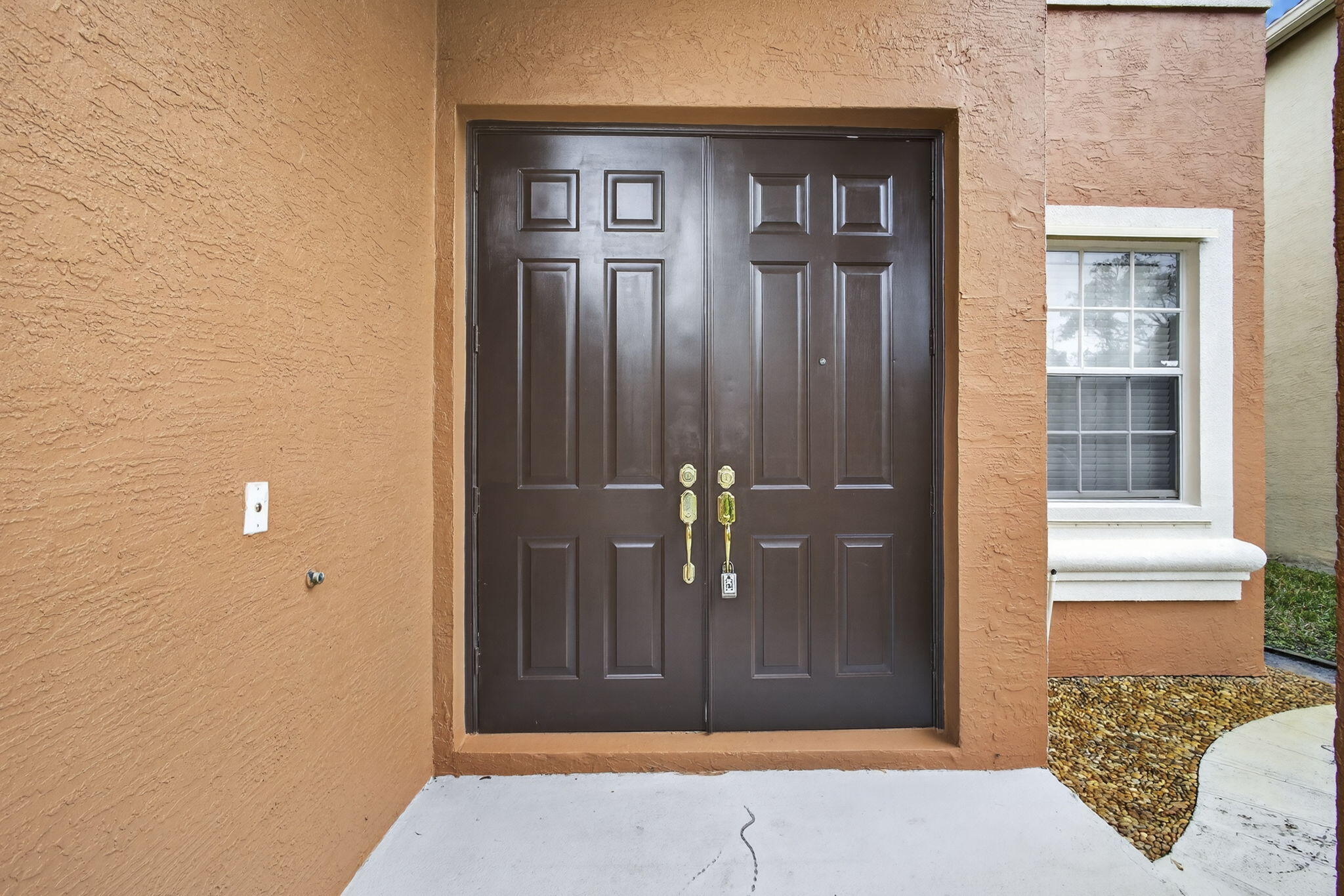 1510 Running Oak Lane