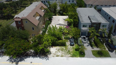 Tiny photo for 640 NE 8TH Avenue, Fort Lauderdale, FL 33304 (MLS # B26053615)