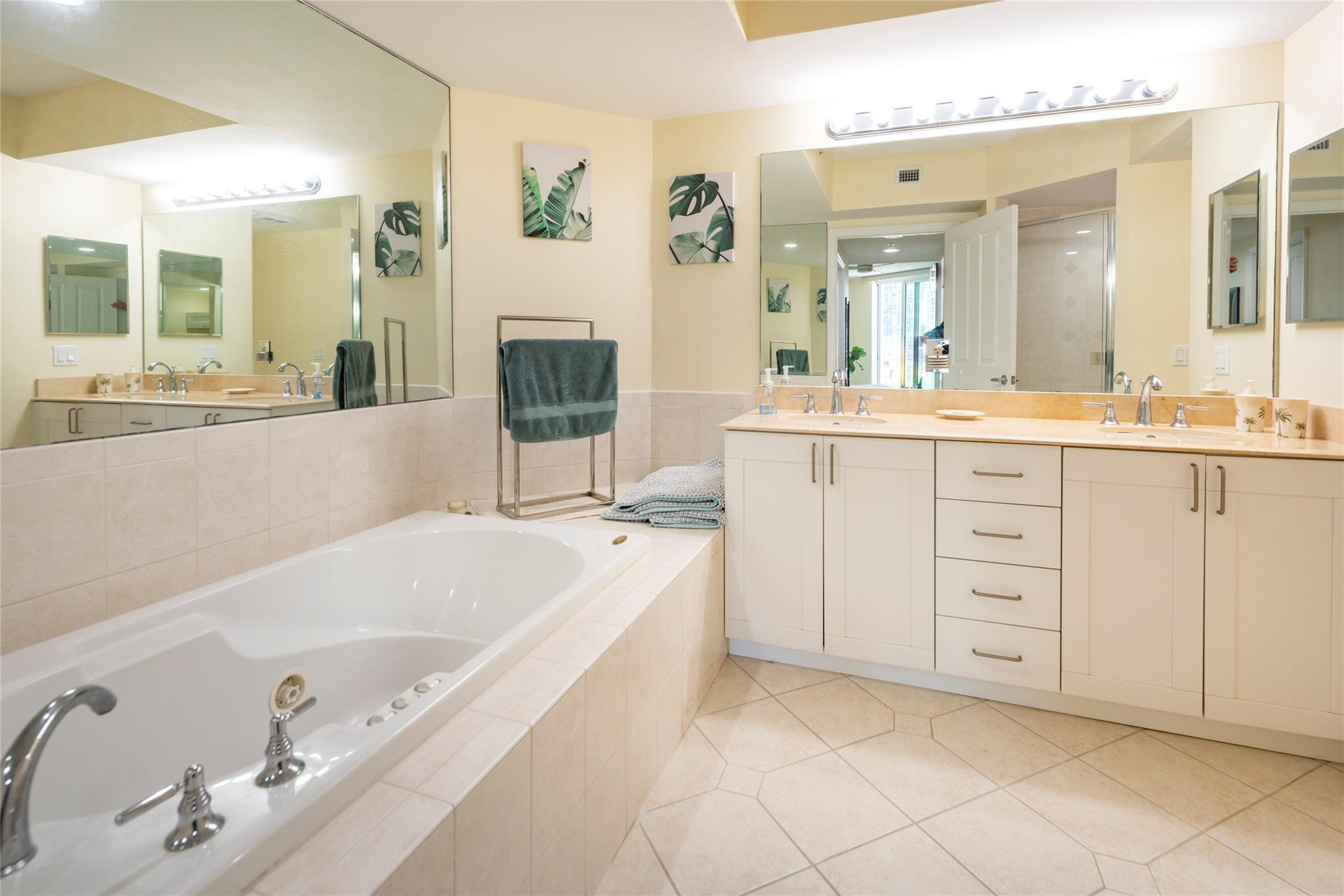 ESPLANADE on the New River - Residential Lease