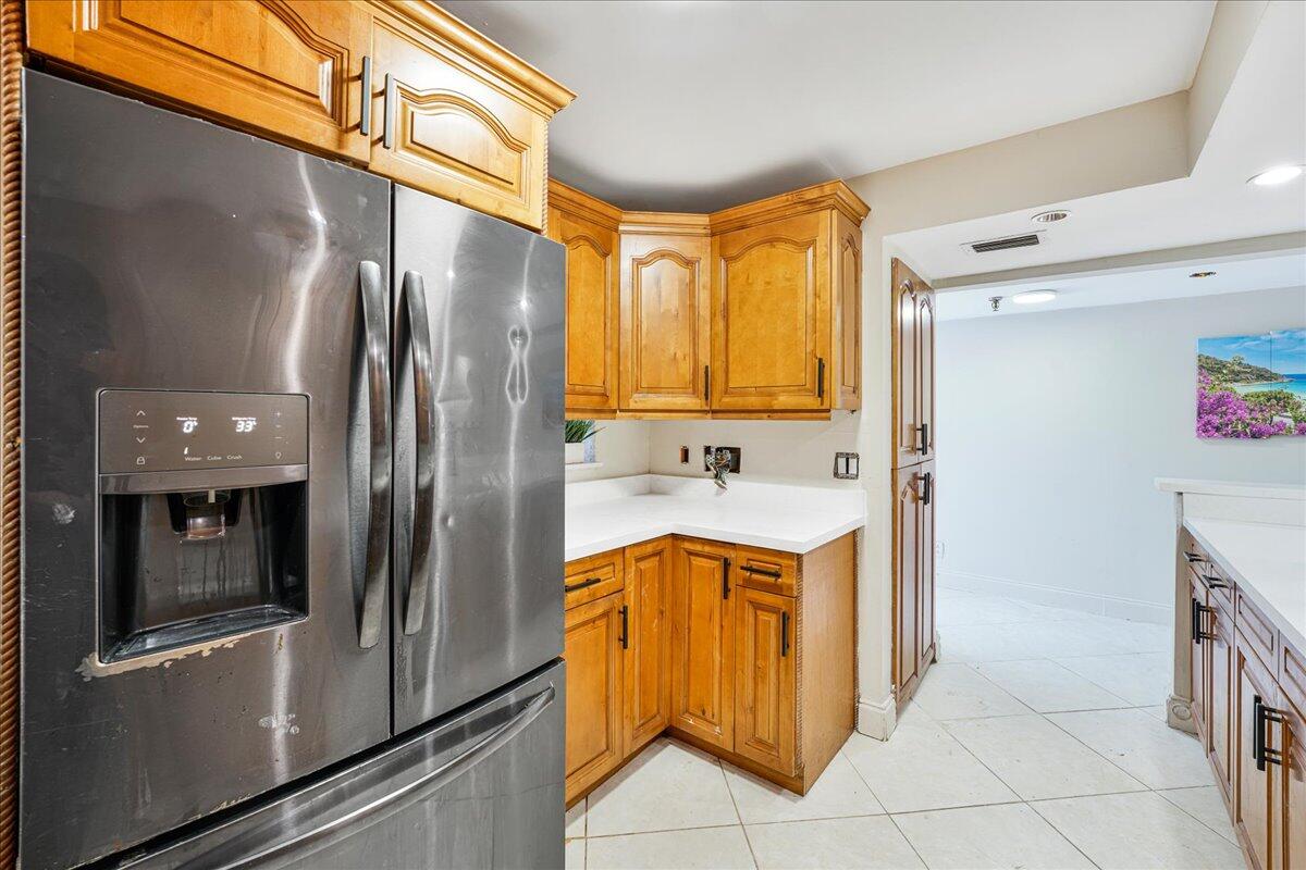 BOCA TEECA CONDO 9 - Residential