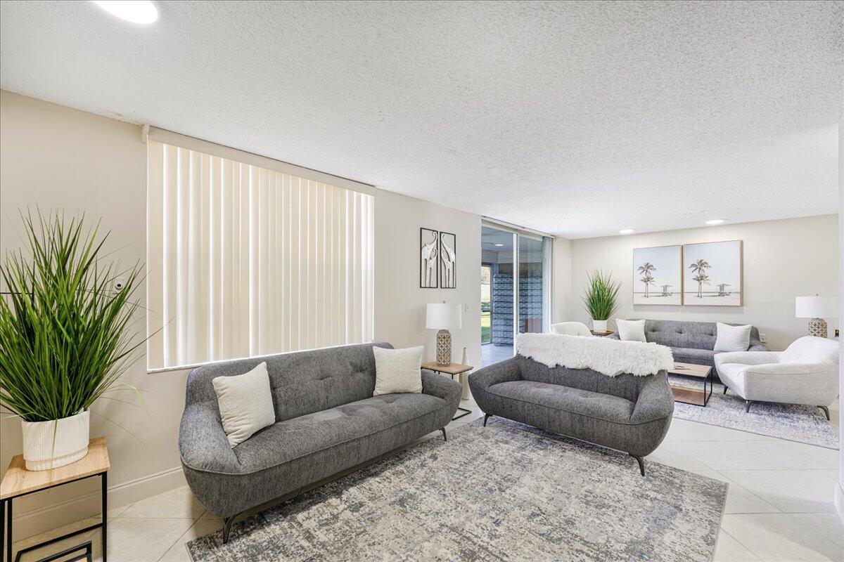 BOCA TEECA CONDO 9 - Residential