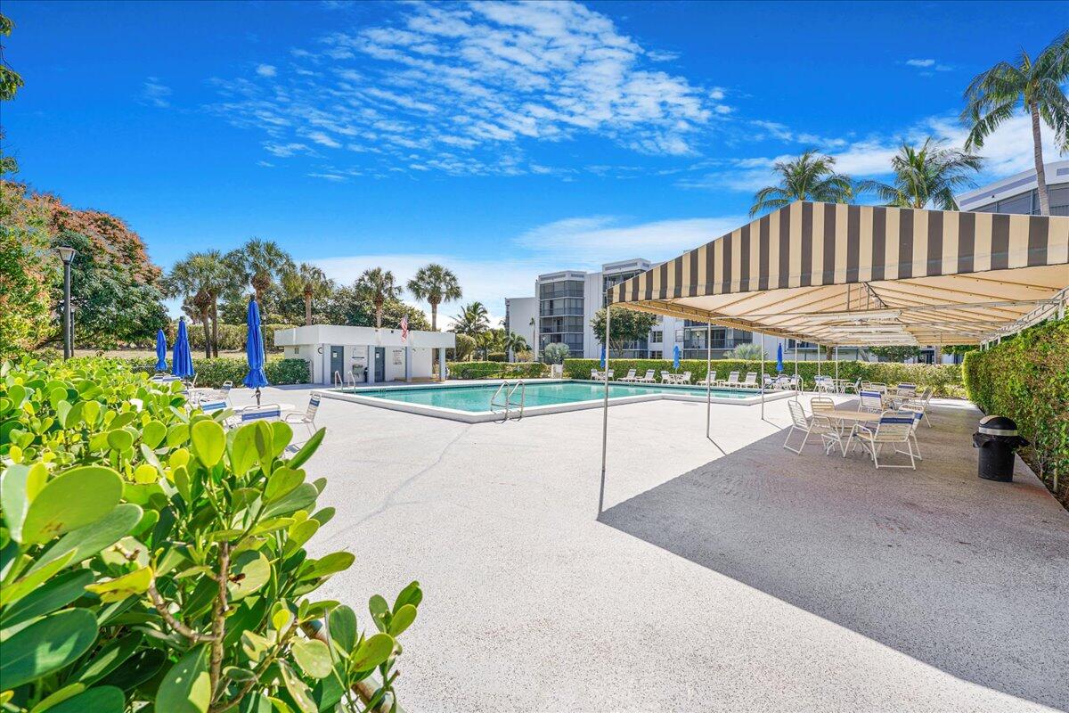 BOCA TEECA CONDO 9 - Residential