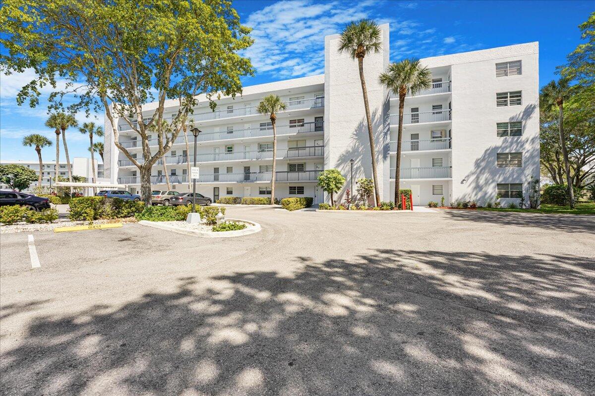 BOCA TEECA CONDO 9 - Residential