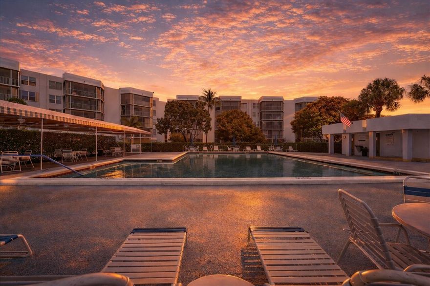 Discover coastal living at its best!
Nestled in the heart of East Boca Raton, this beautifully renovated 2-bedroom, 2-bathroom condo offers the perfect combination of comfort, style, and convenience. Just minutes from Boca Raton's pristine beaches, this home provides easy access to top-rated schools, shopping, dining, universities, and major highways. Enjoy the Florida lifestyle you've always wanted: affordable, elegant, and close to everything that makes Boca Raton special.