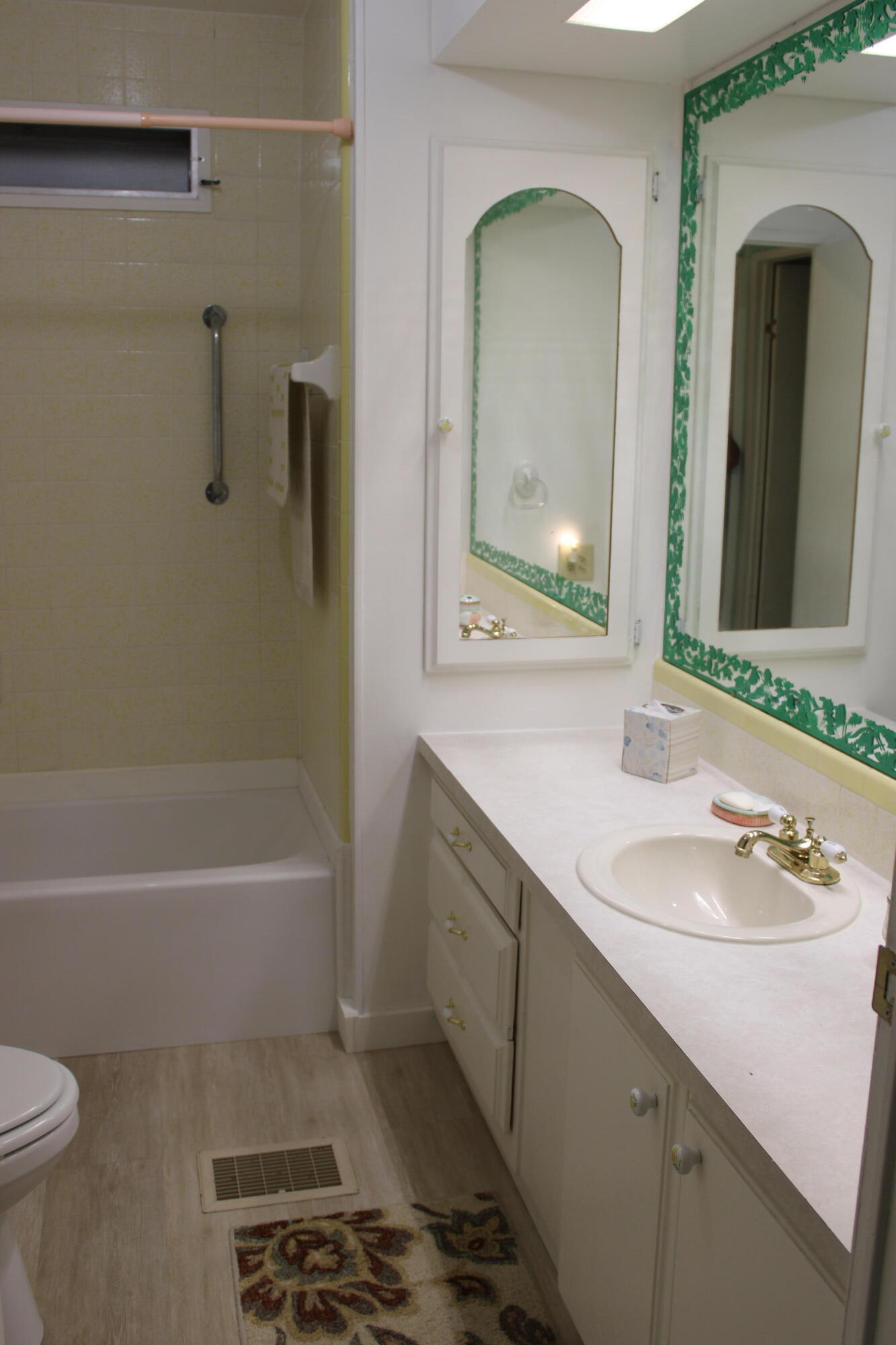 JAMAICA BAY MOBILE HOME CO OP - Residential