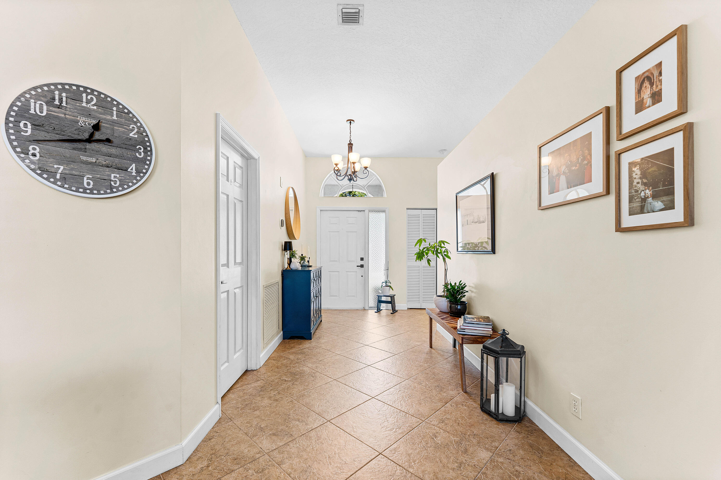 LAKE CHARLESTON TR W - Residential