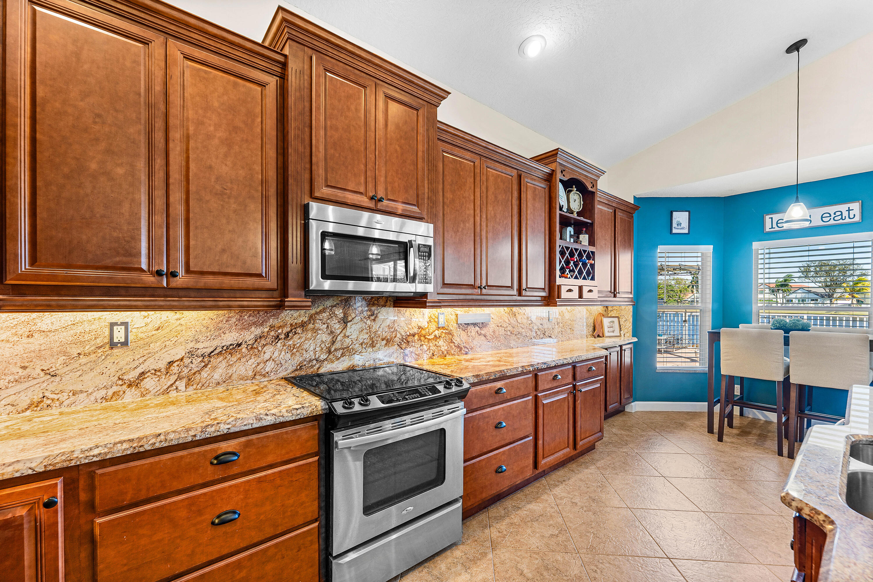 LAKE CHARLESTON TR W - Residential