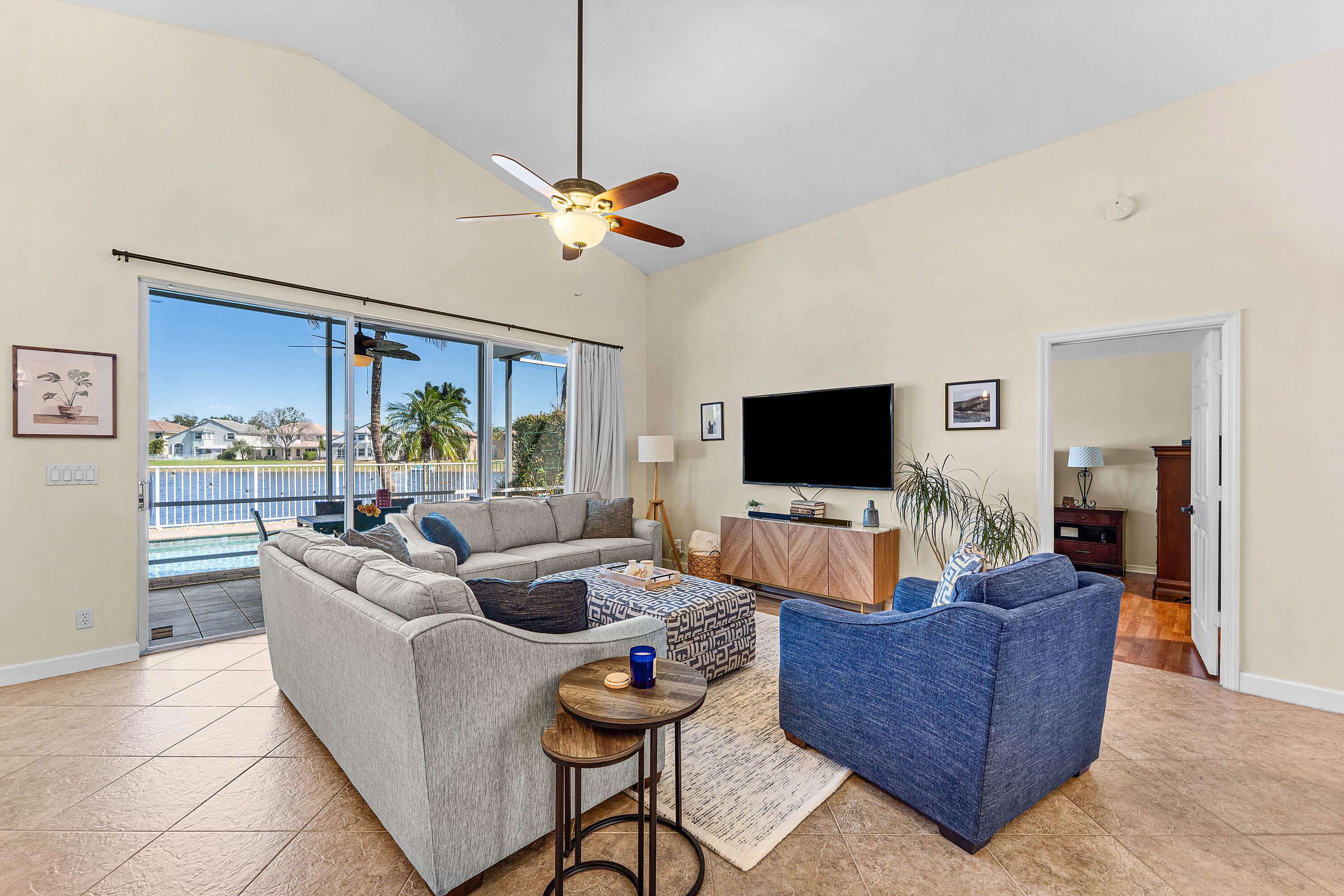 LAKE CHARLESTON TR W - Residential