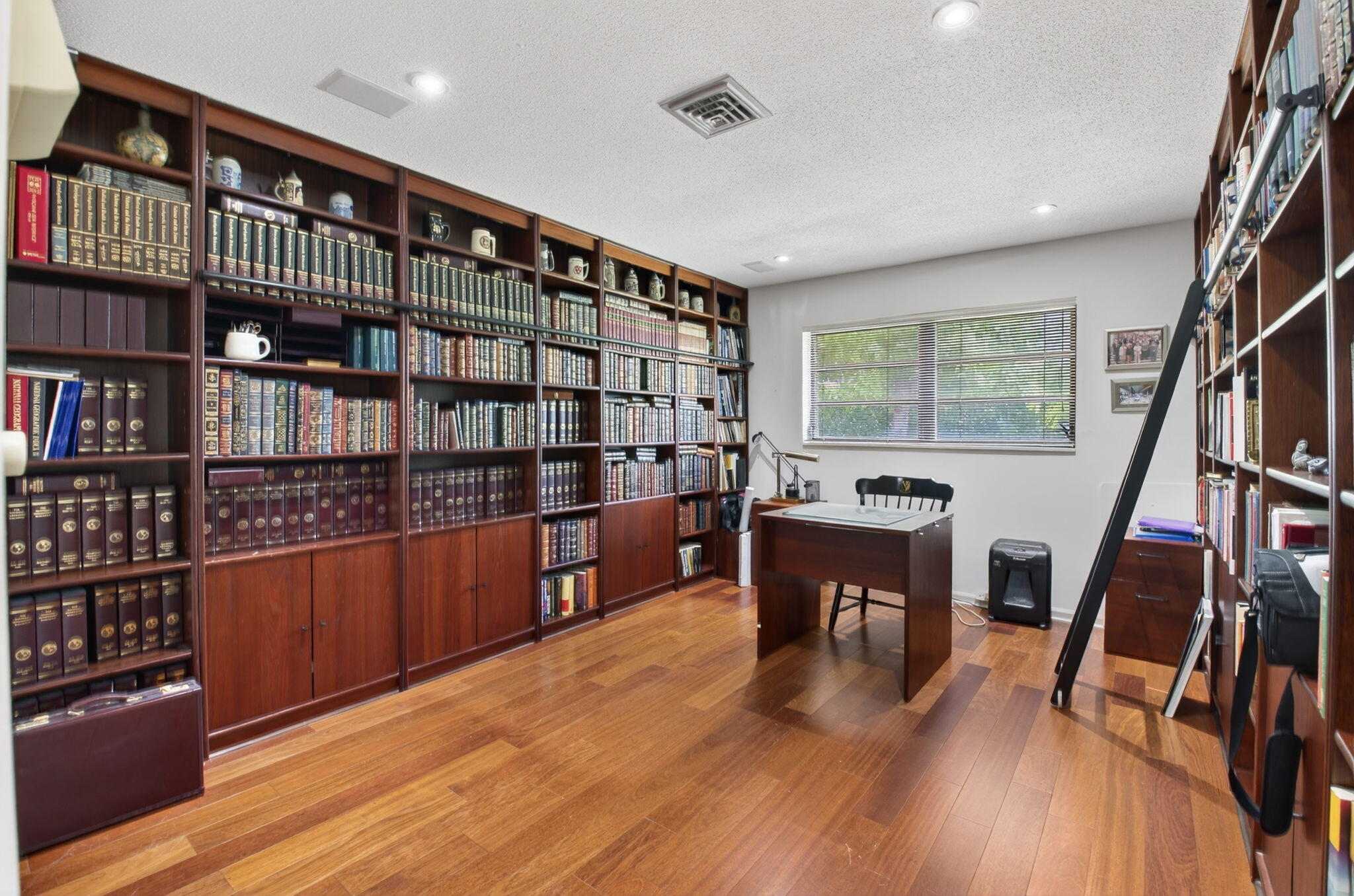 BOCA RATON BATH & TENNIS CLUB - Residential