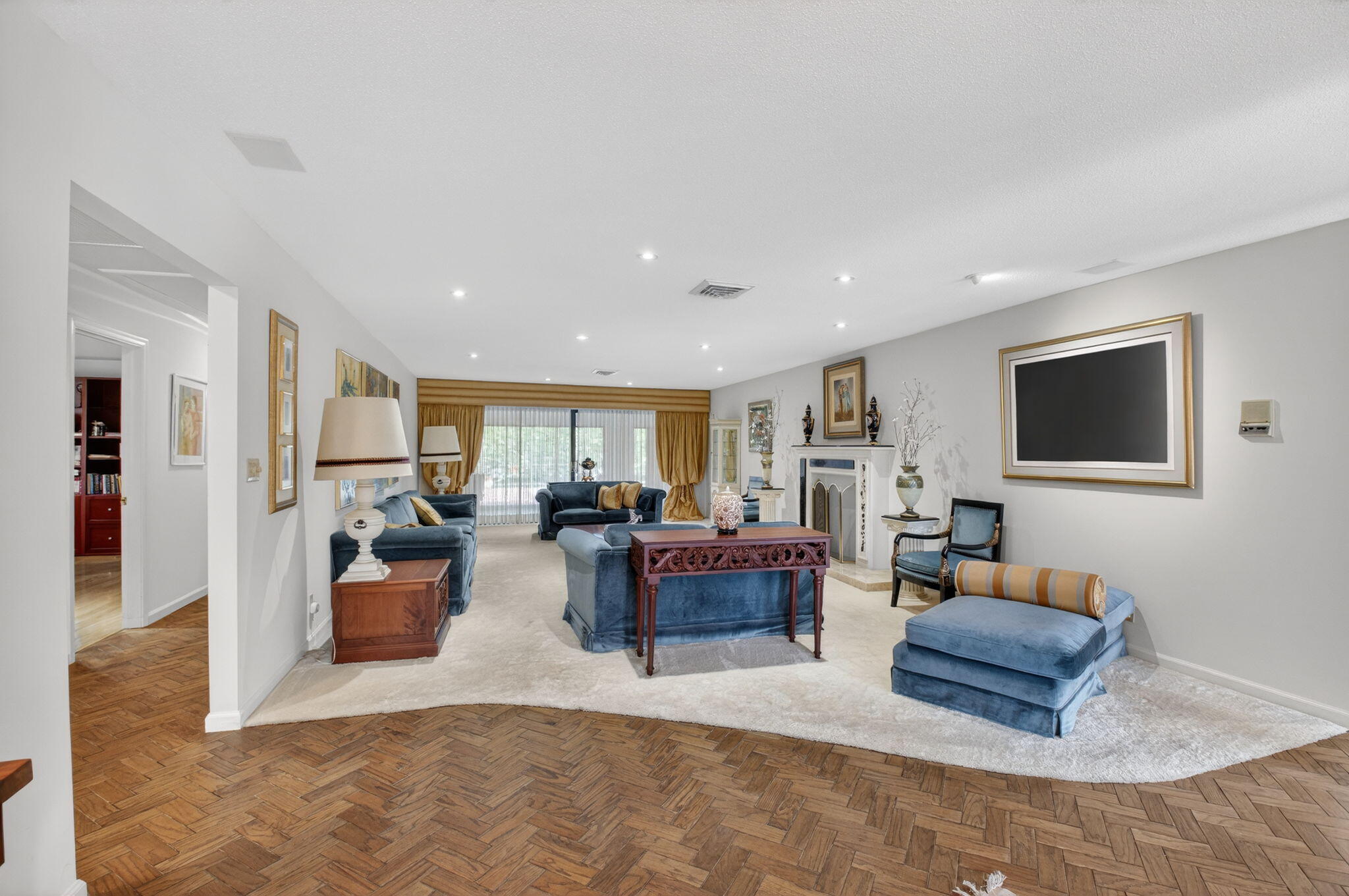 BOCA RATON BATH & TENNIS CLUB - Residential