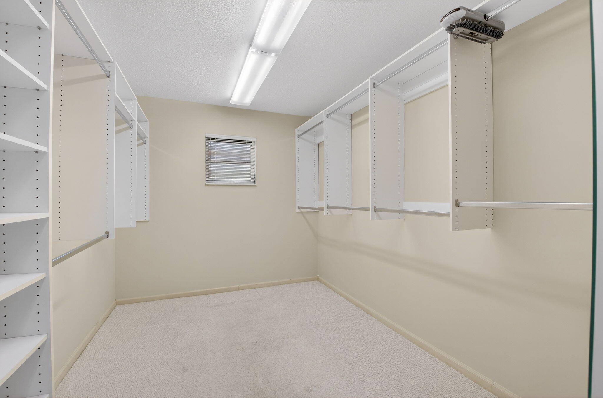 BOCA RATON BATH & TENNIS CLUB - Residential