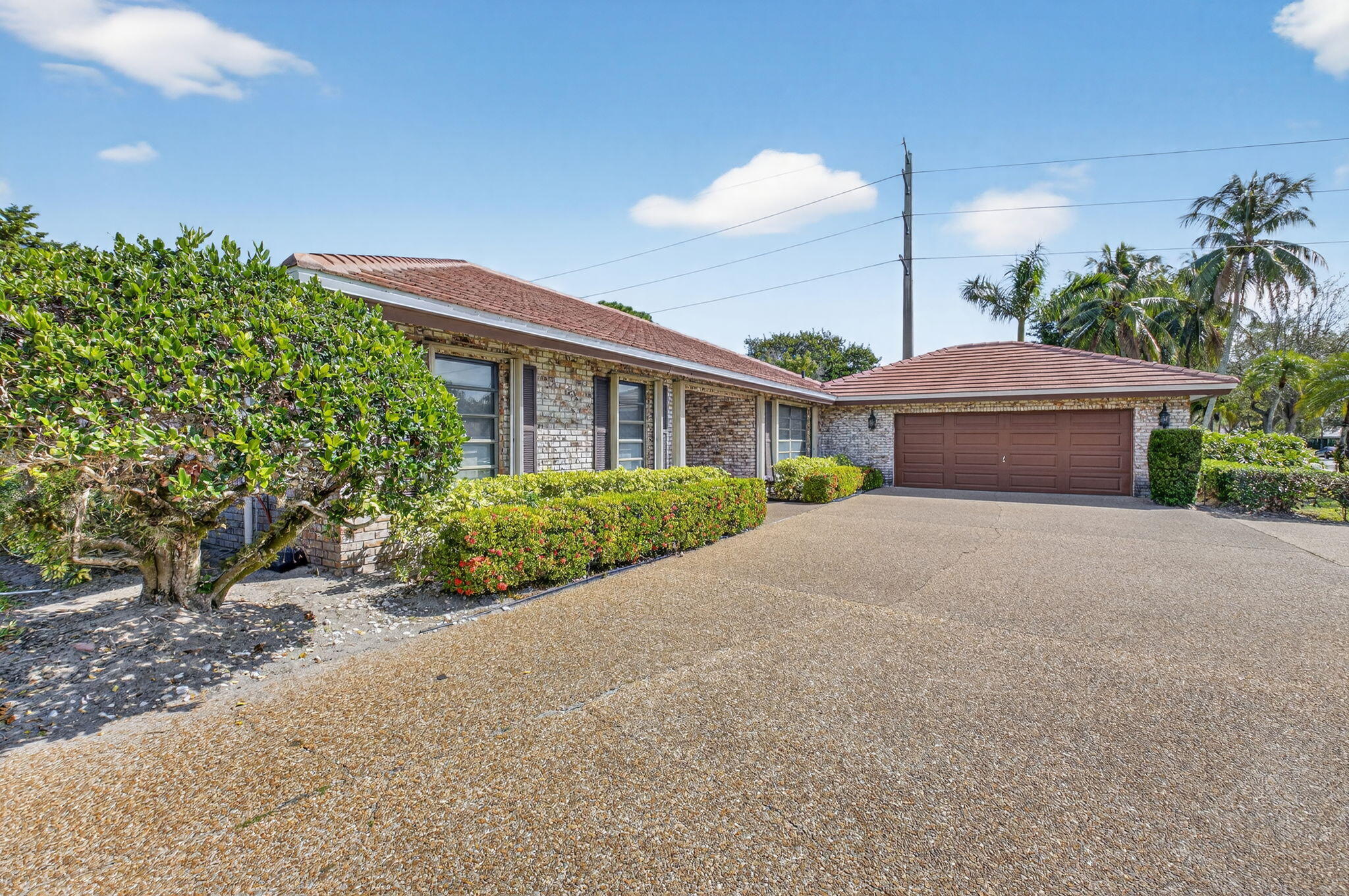 BOCA RATON BATH & TENNIS CLUB - Residential