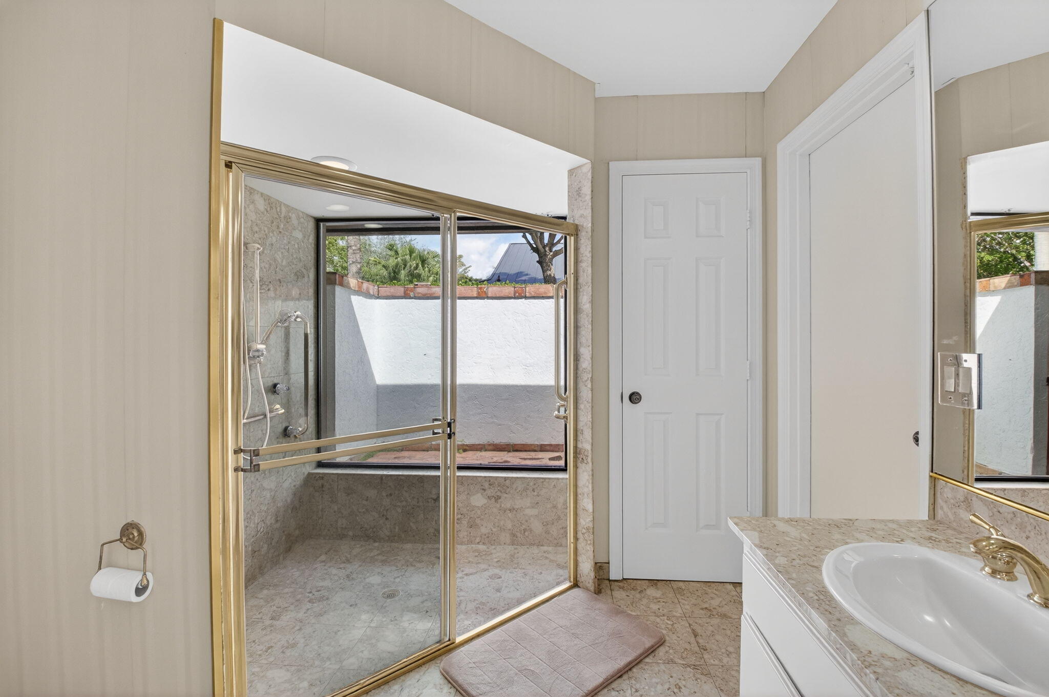 BOCA RATON BATH & TENNIS CLUB - Residential