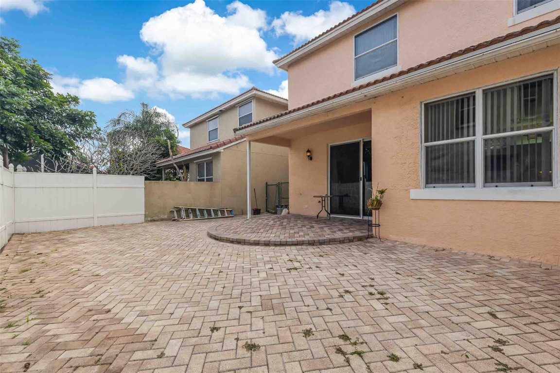 PRINCETON PLACE AT GABLES - Residential