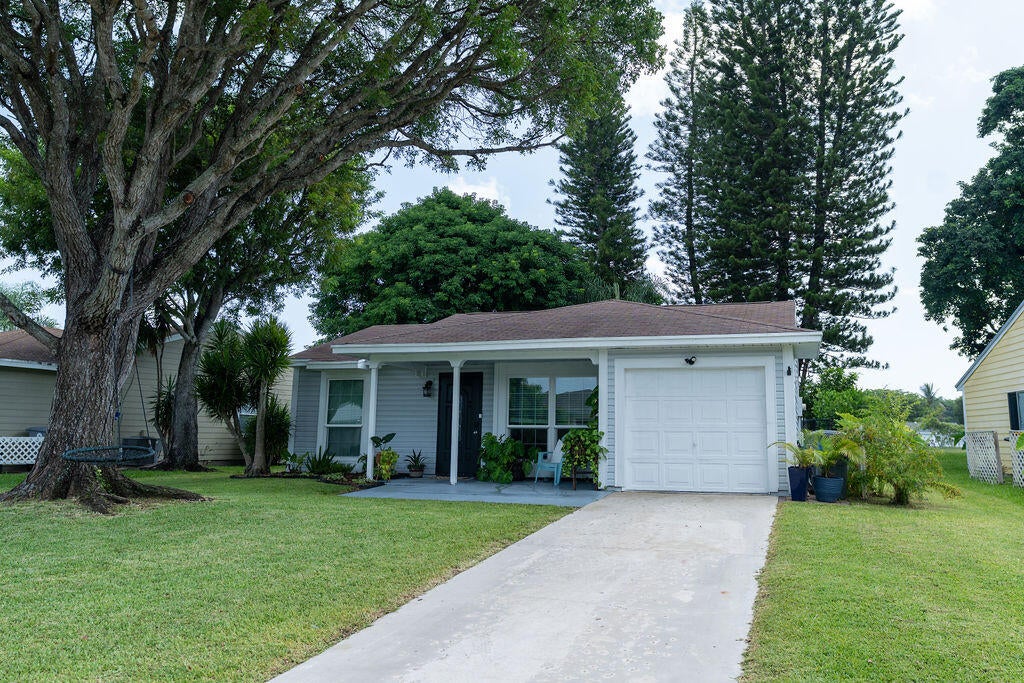 9060 CHRYSANTHEMUM Drive