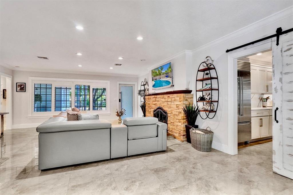 1514 Middle River Dr