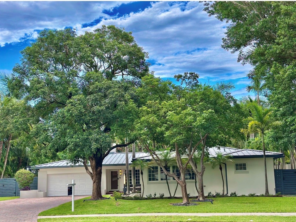 1514 Middle River Drive