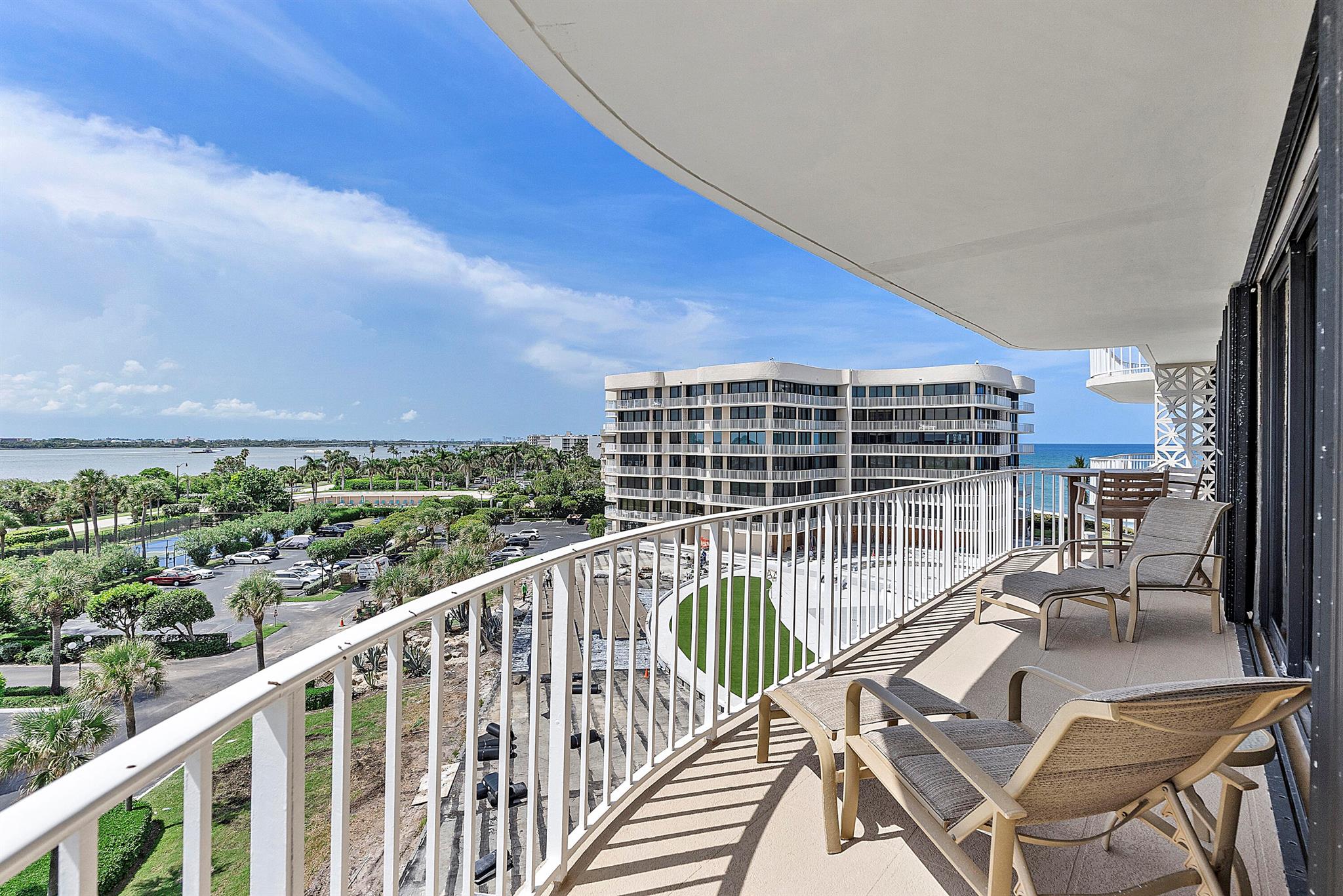 ATRIUMS OF PALM BEACH CON - Residential Lease