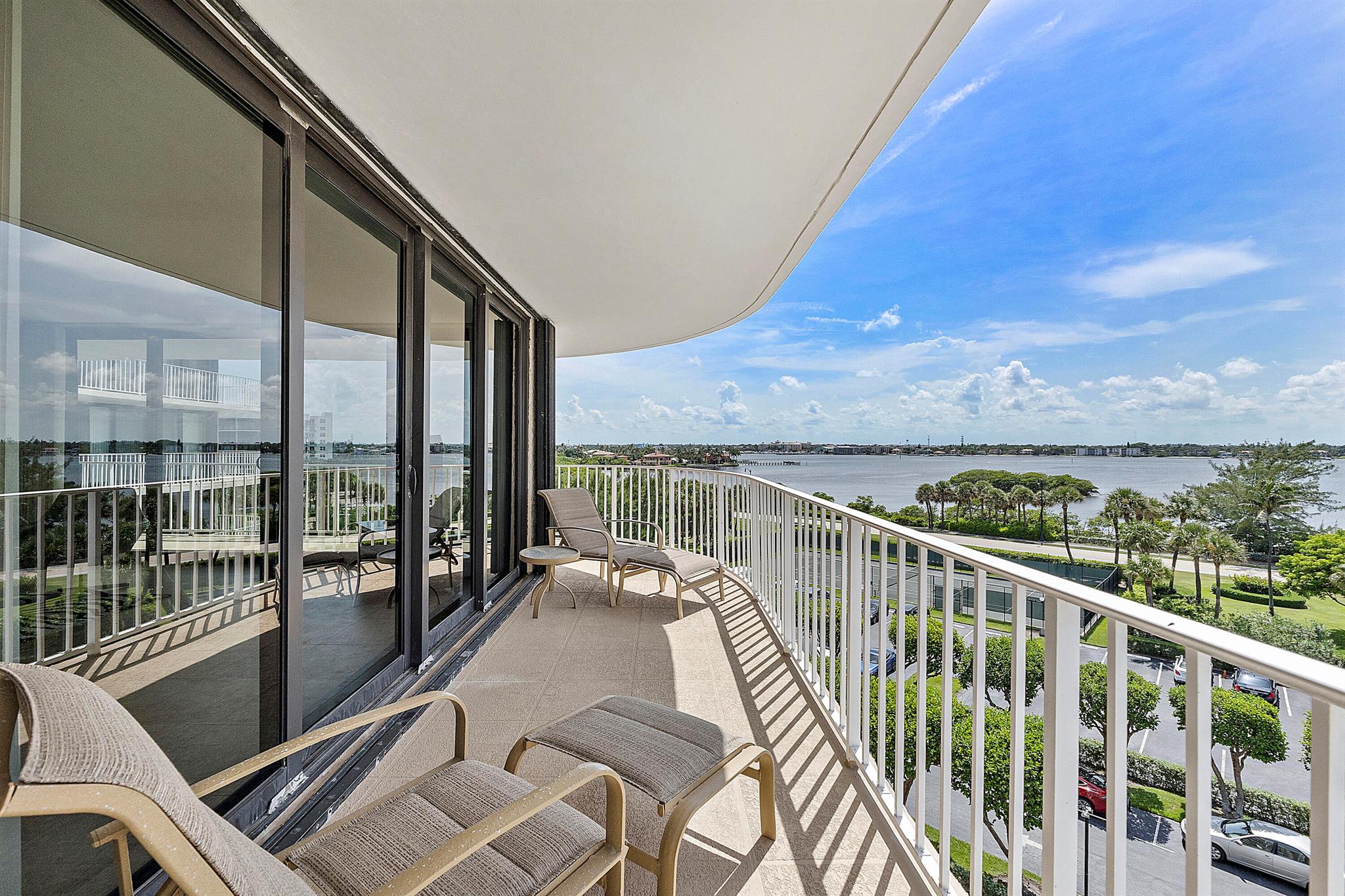 ATRIUMS OF PALM BEACH CON - Residential Lease