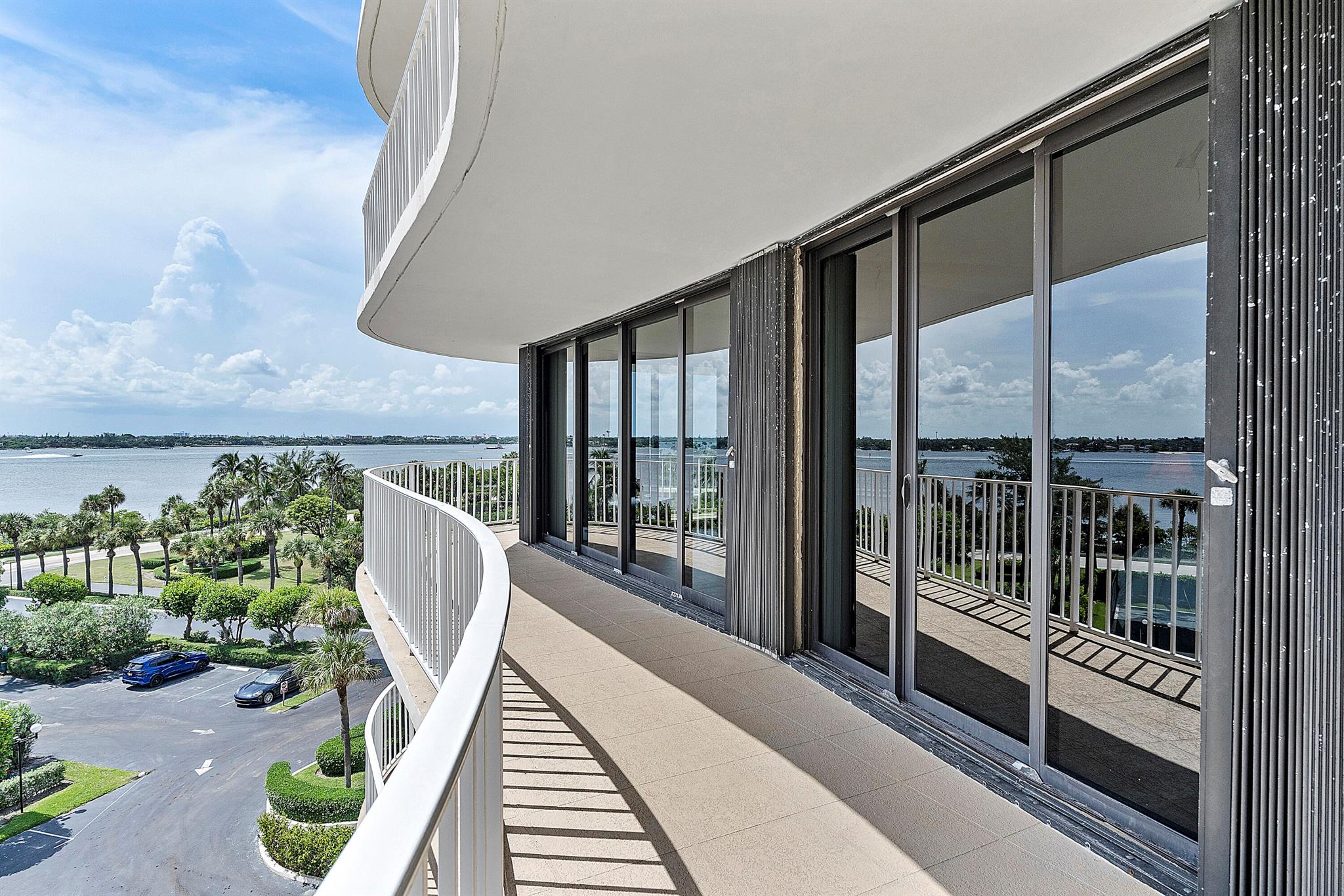 ATRIUMS OF PALM BEACH CON - Residential Lease