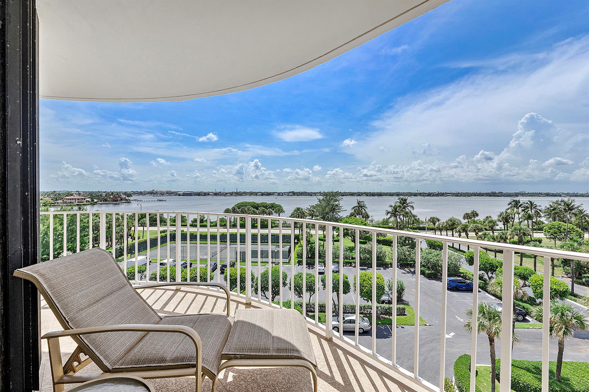 ATRIUMS OF PALM BEACH CON - Residential Lease