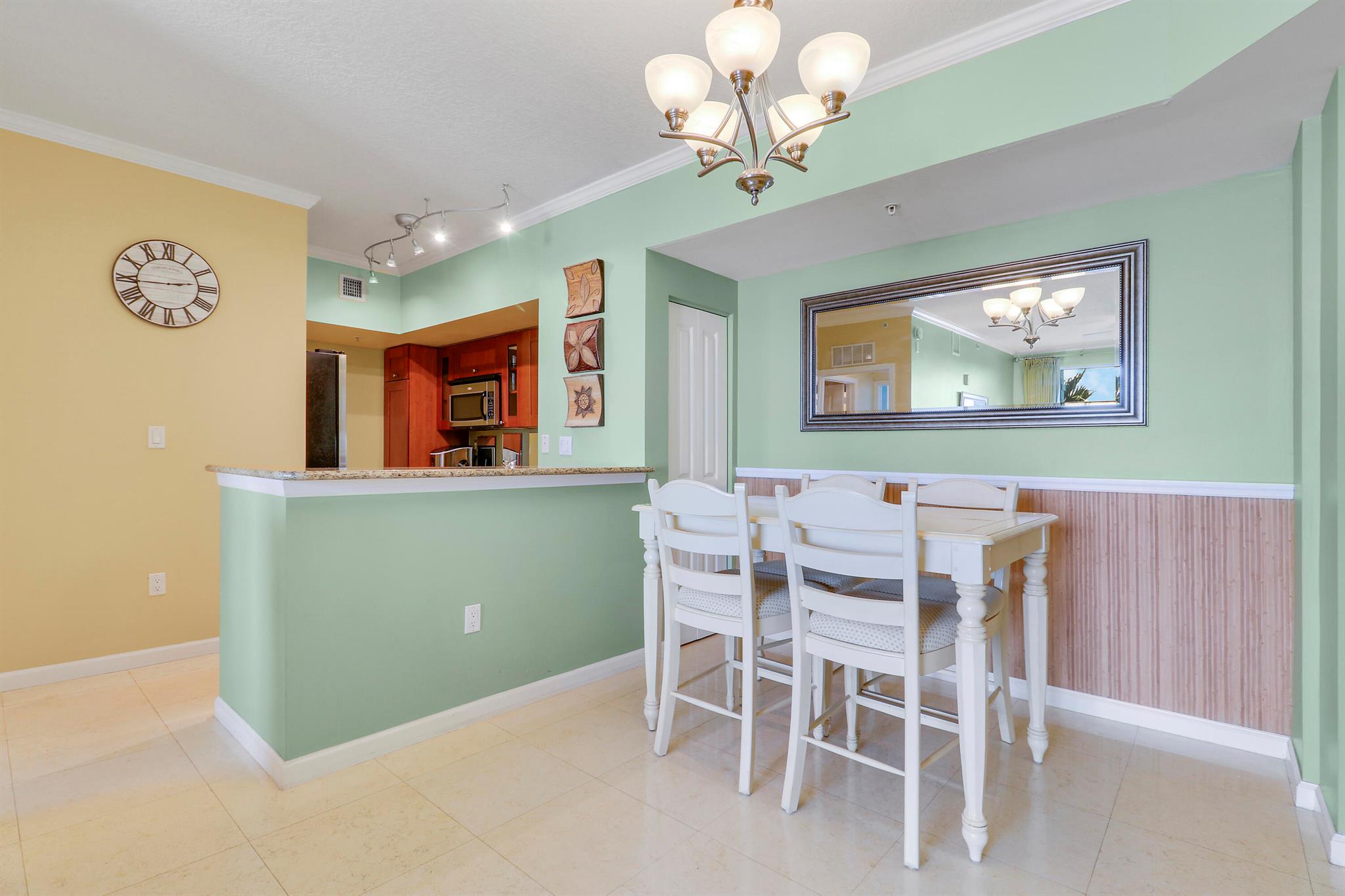 HARBORAGE YACHT - Residential