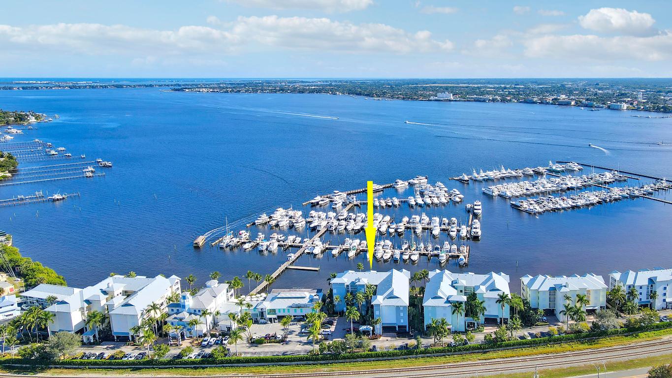 875 NW Flagler Avenue 401