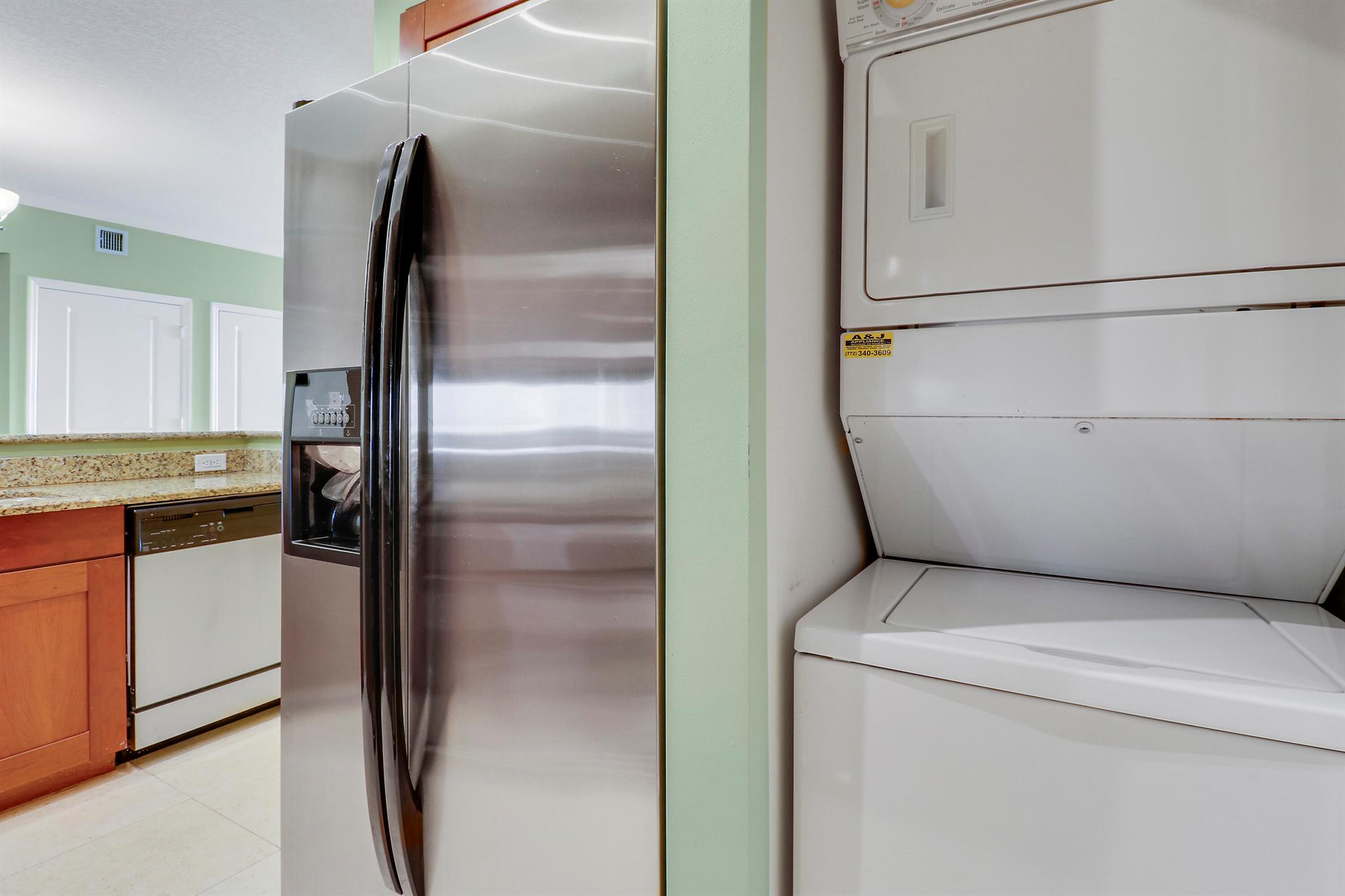 HARBORAGE YACHT - Residential