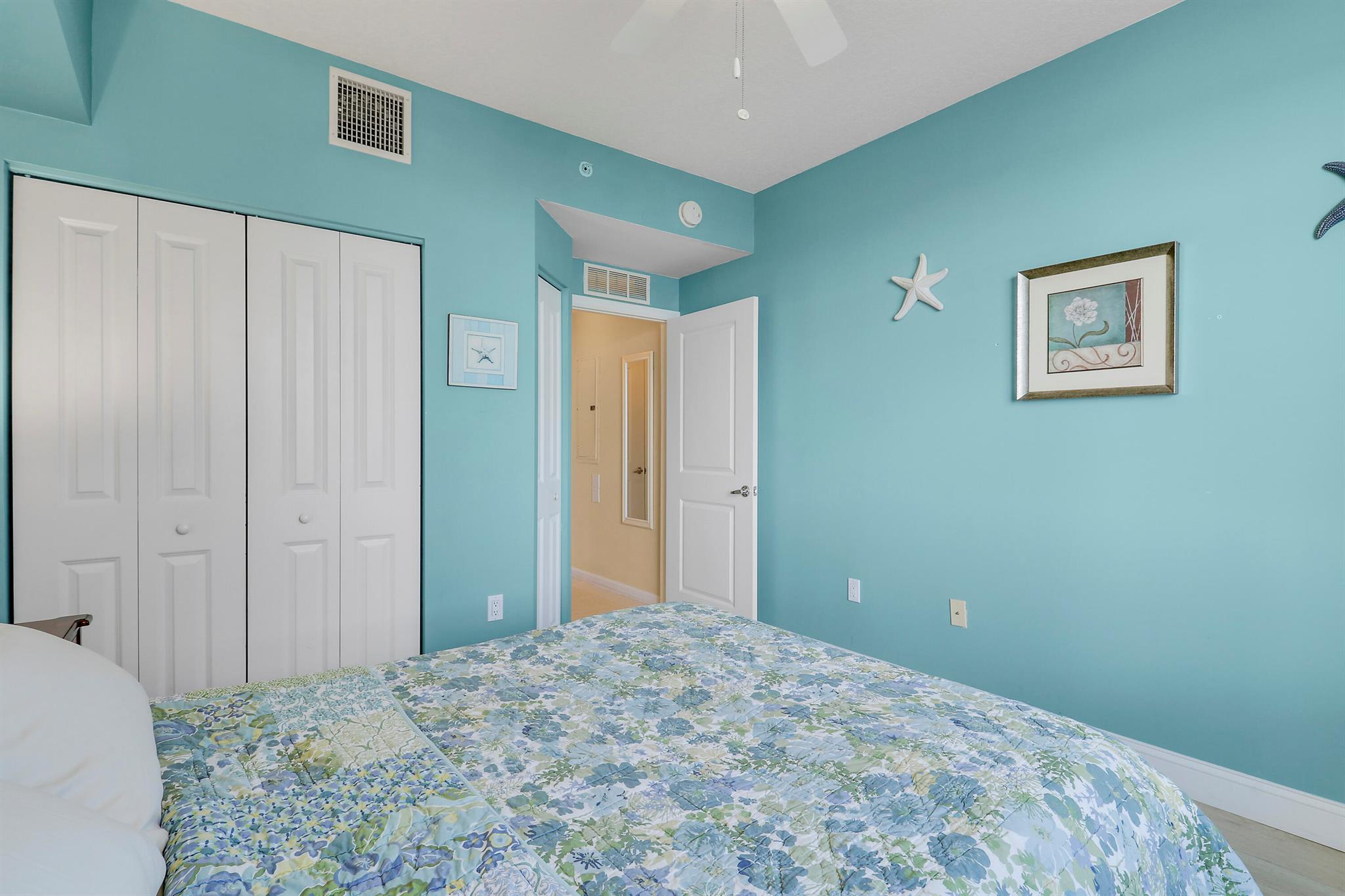 HARBORAGE YACHT - Residential